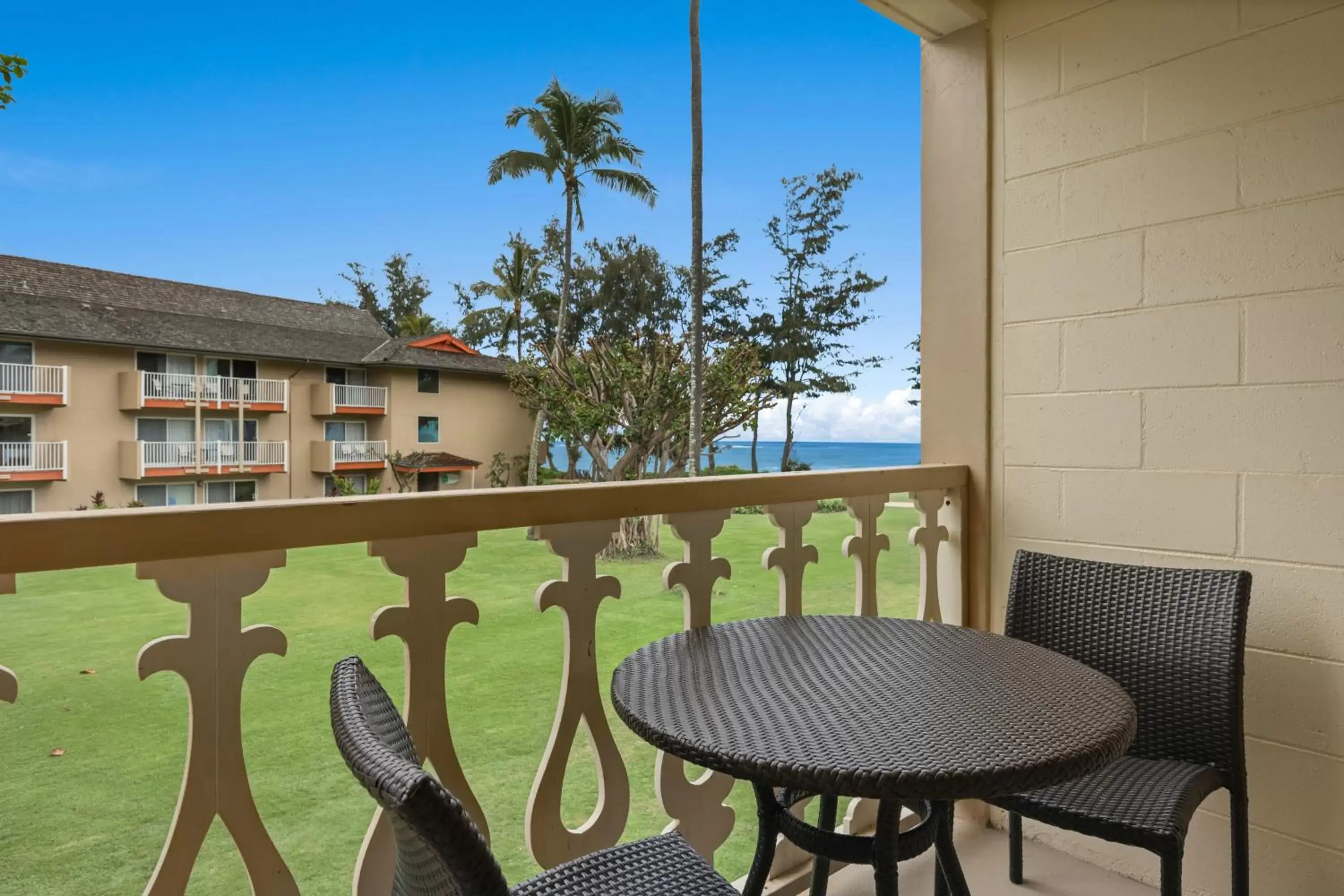 Patio, Balcony/Terrace in Aston Islander On The Beach