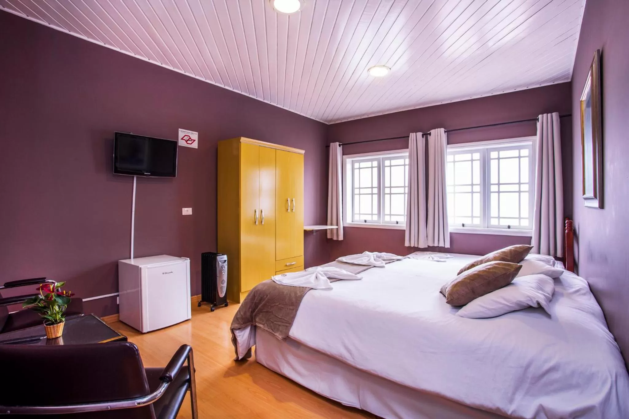 Photo of the whole room, Bed in Grand Residences Pousadas