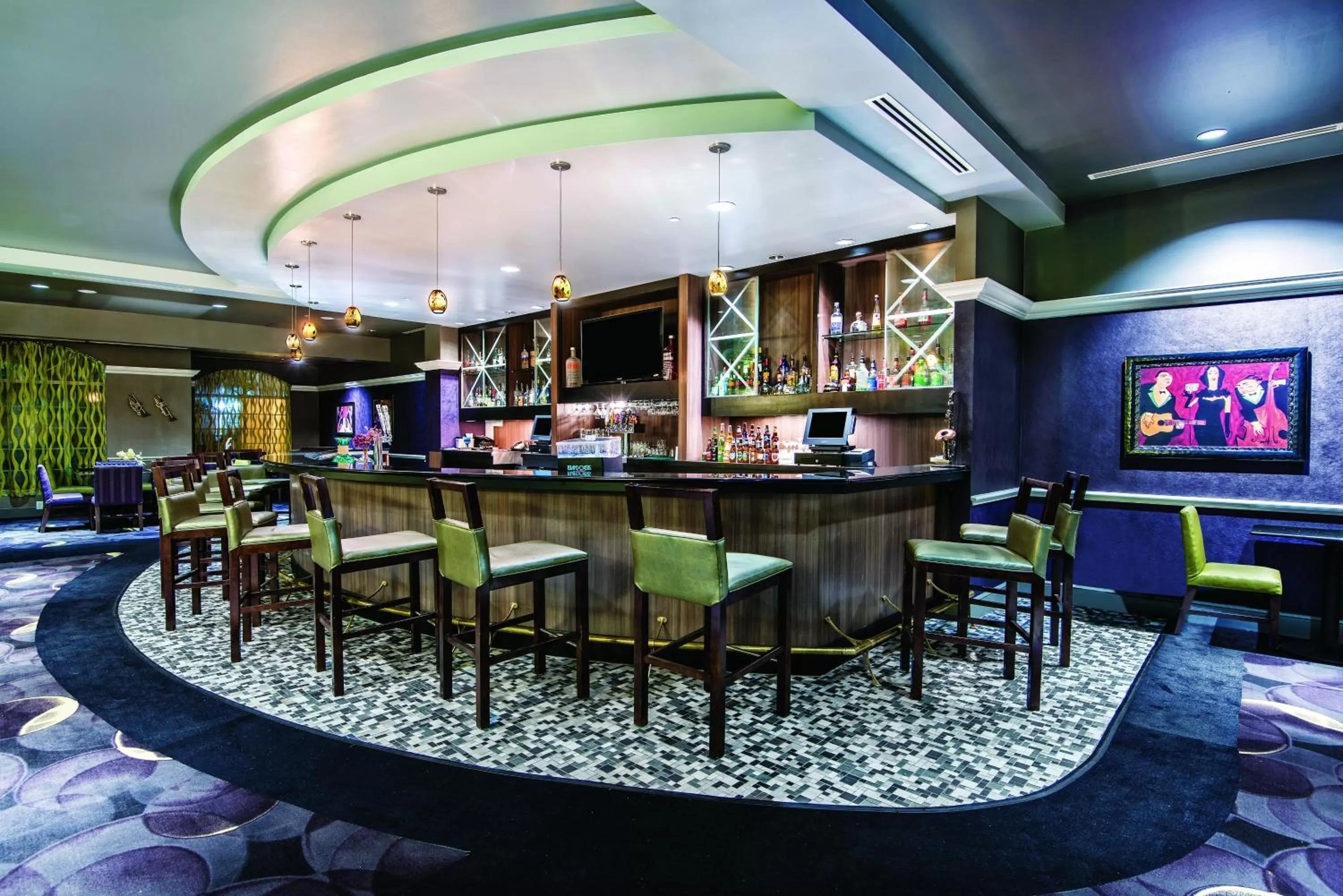 Lounge or bar in La Quinta Inn & Suites by Wyndham San Antonio Riverwalk