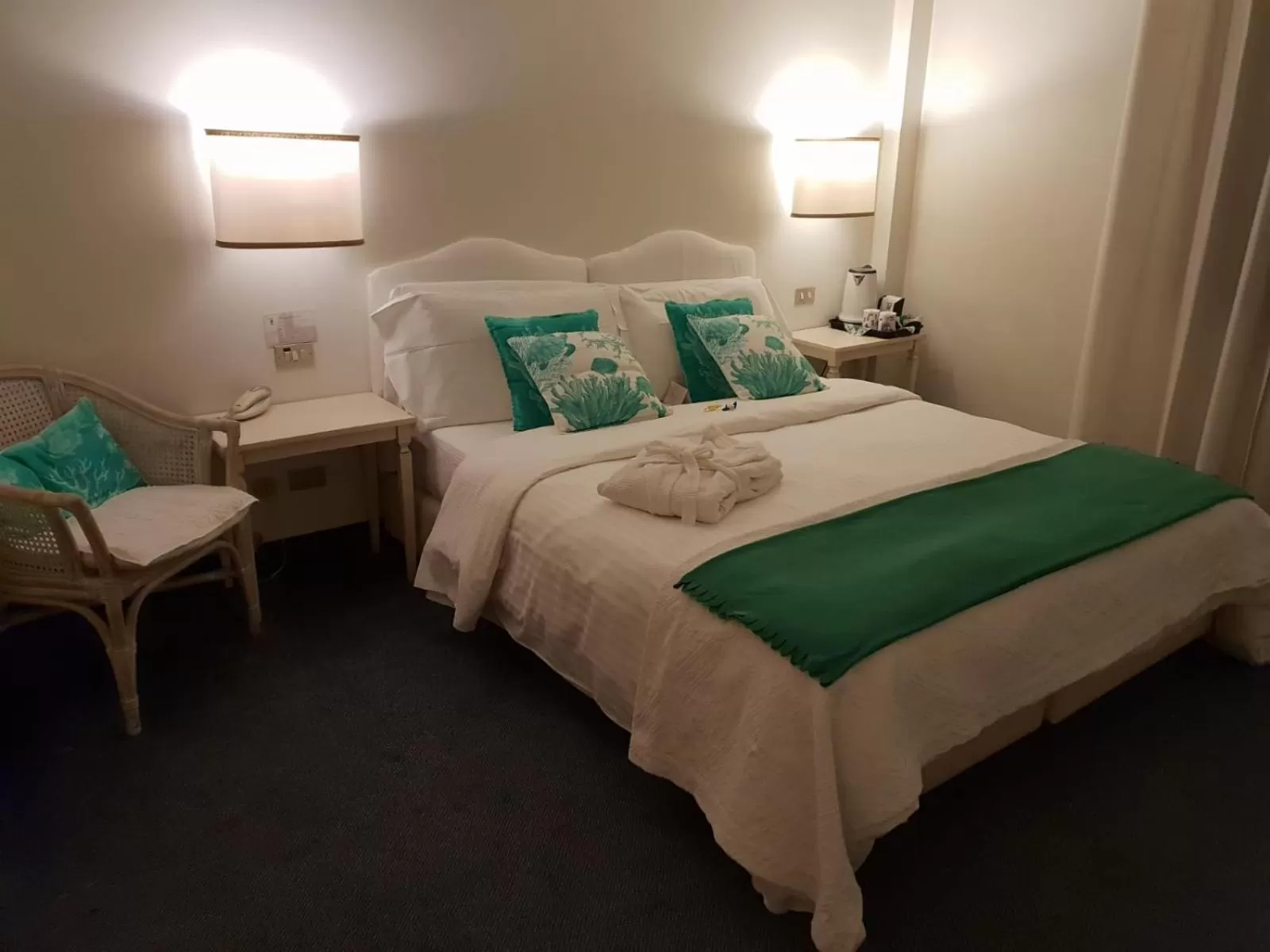 Bedroom, Bed in Albergo Al Moretto