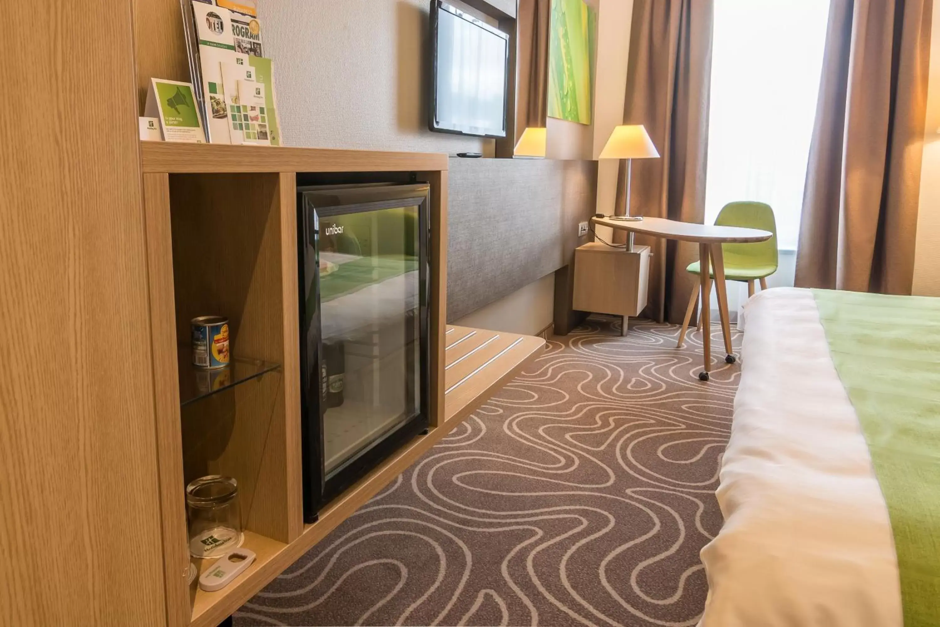 Photo of the whole room, TV/Entertainment Center in Holiday Inn Budapest-Budaörs, an IHG Hotel