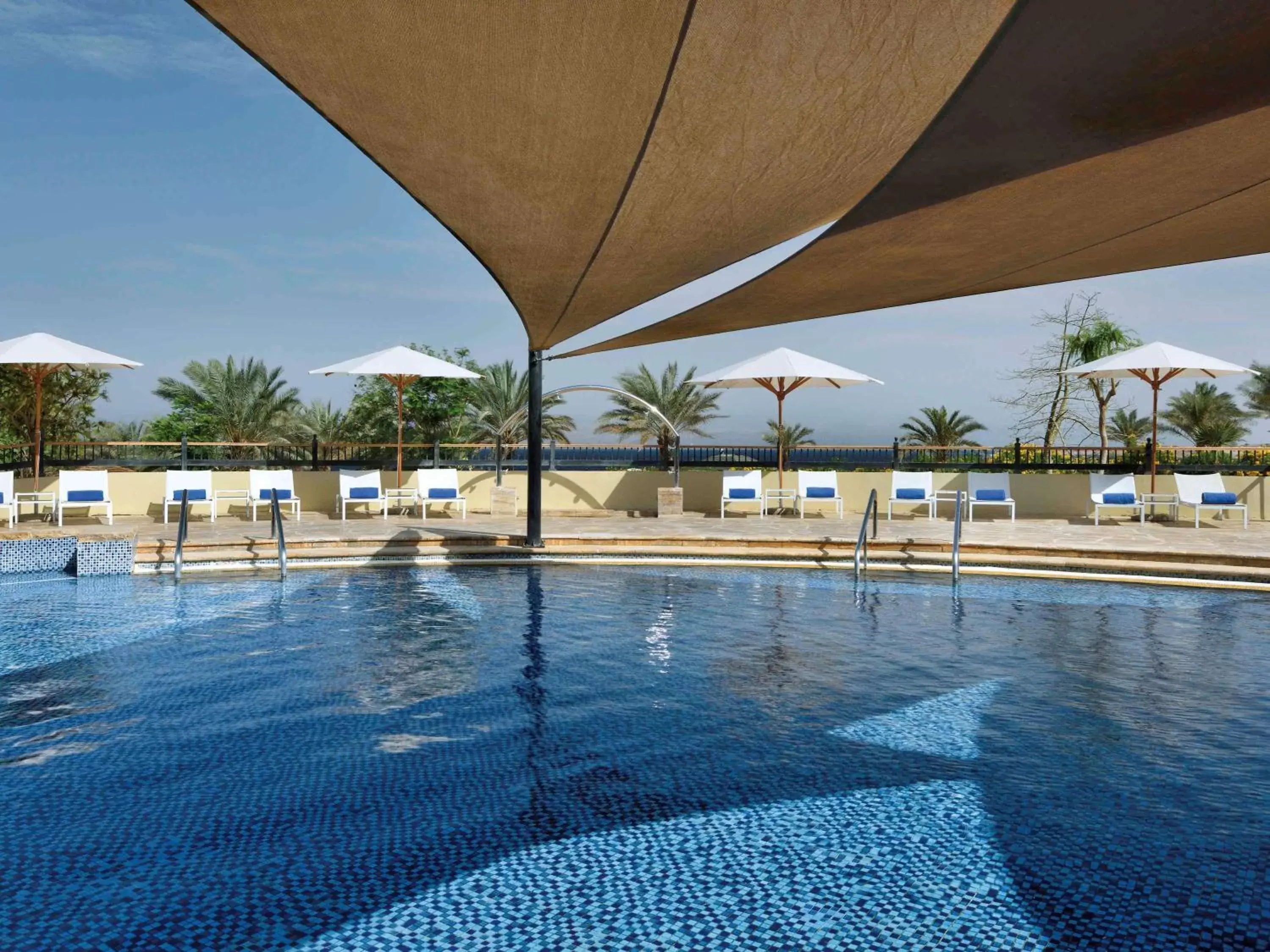 Restaurant/places to eat, Swimming Pool in Movenpick Resort & Spa Tala Bay Aqaba