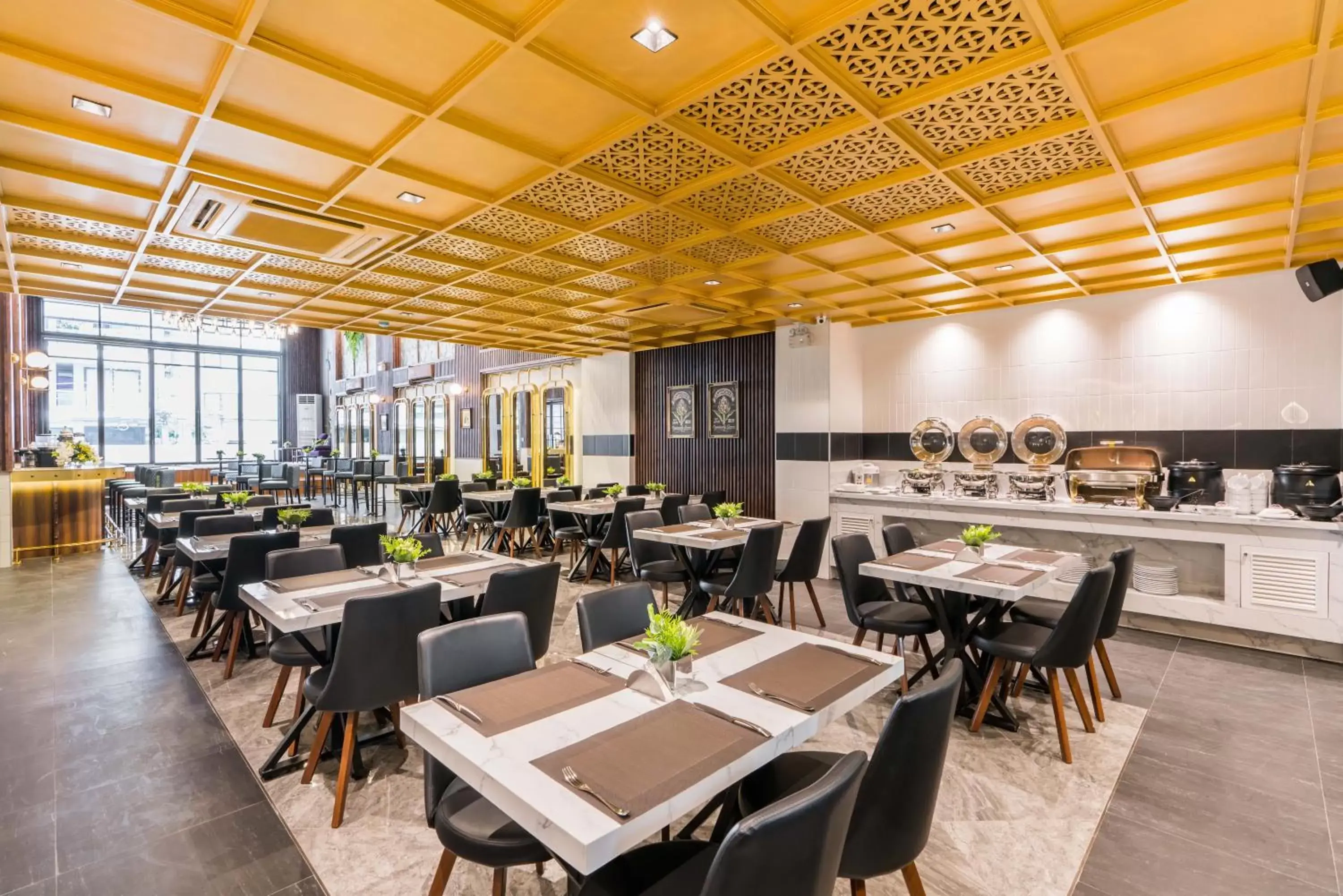 Restaurant/places to eat in XQ Pattaya Hotel Restaurant/places to eat in XQ Pattaya Hotel