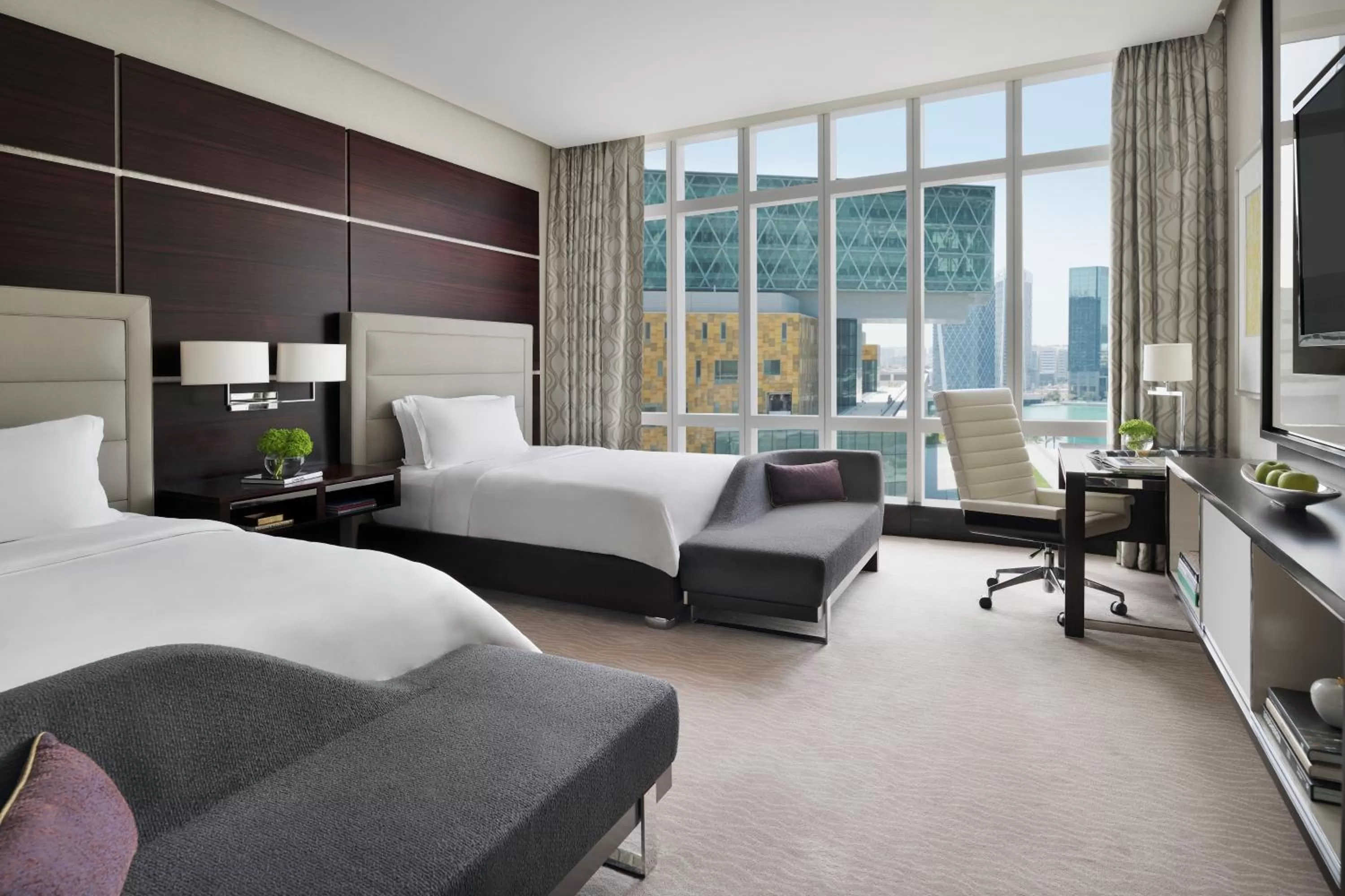 View (from property/room), Bed in Rosewood Abu Dhabi
