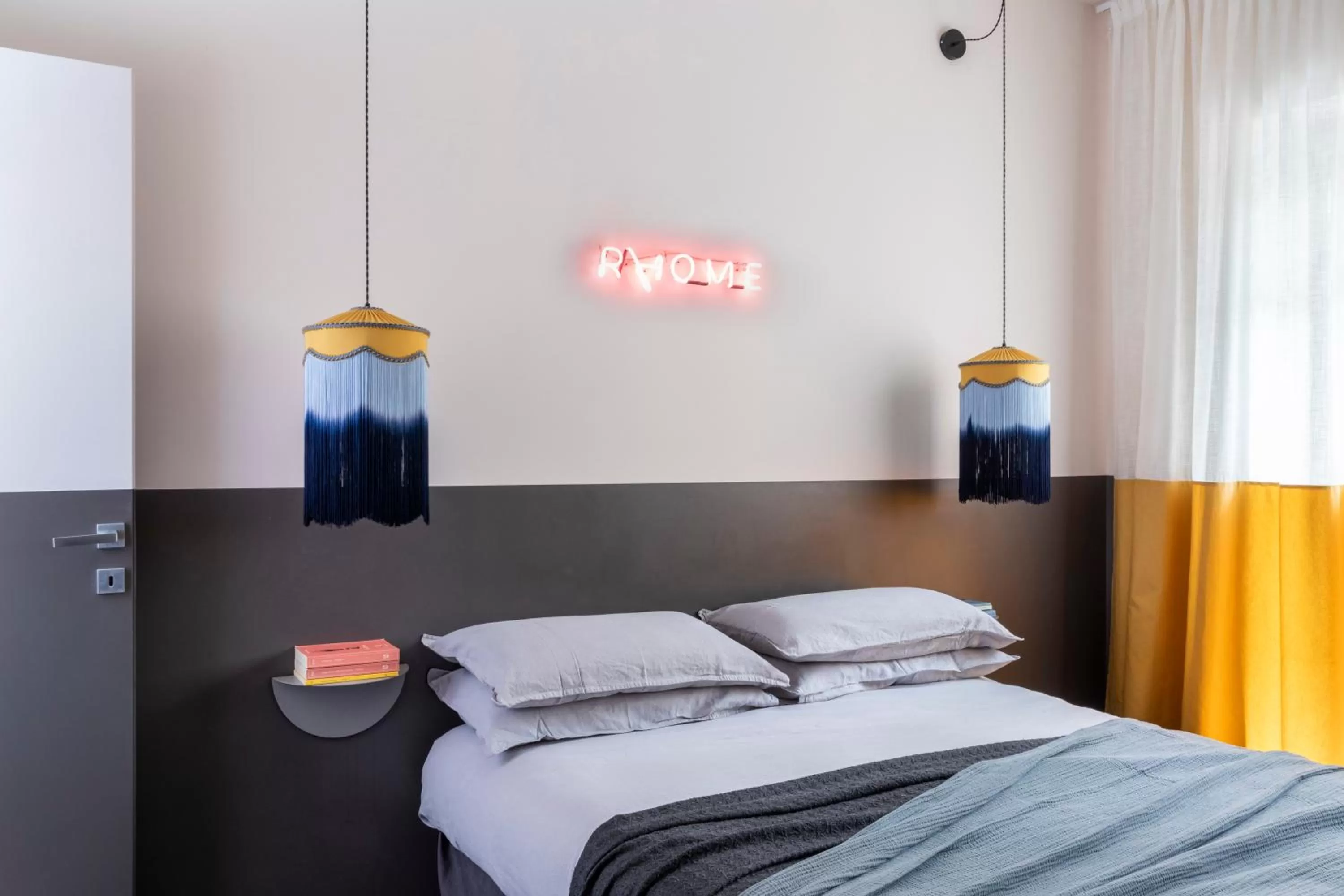 Photo of the whole room, Bed in MARCANTONIO HOME ROME - Vatican -