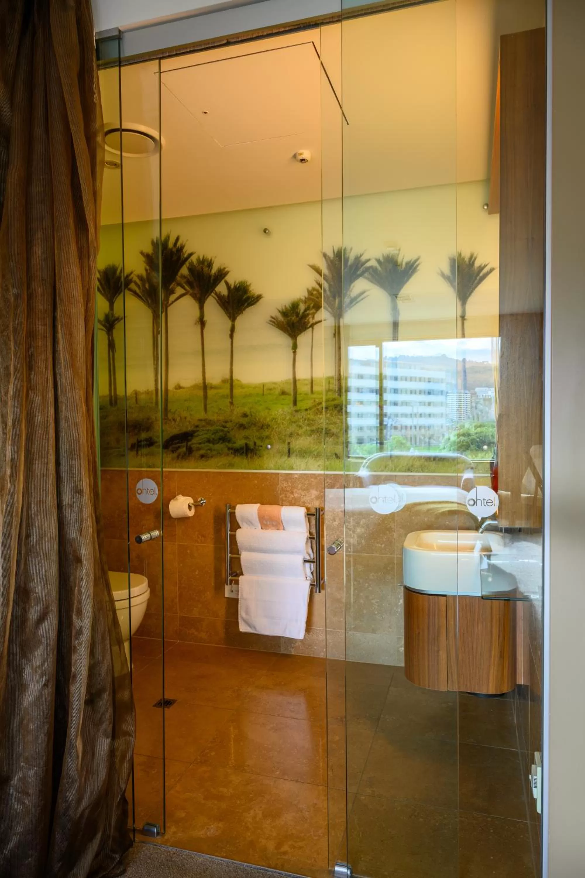 Toilet in Ohtel Wellington