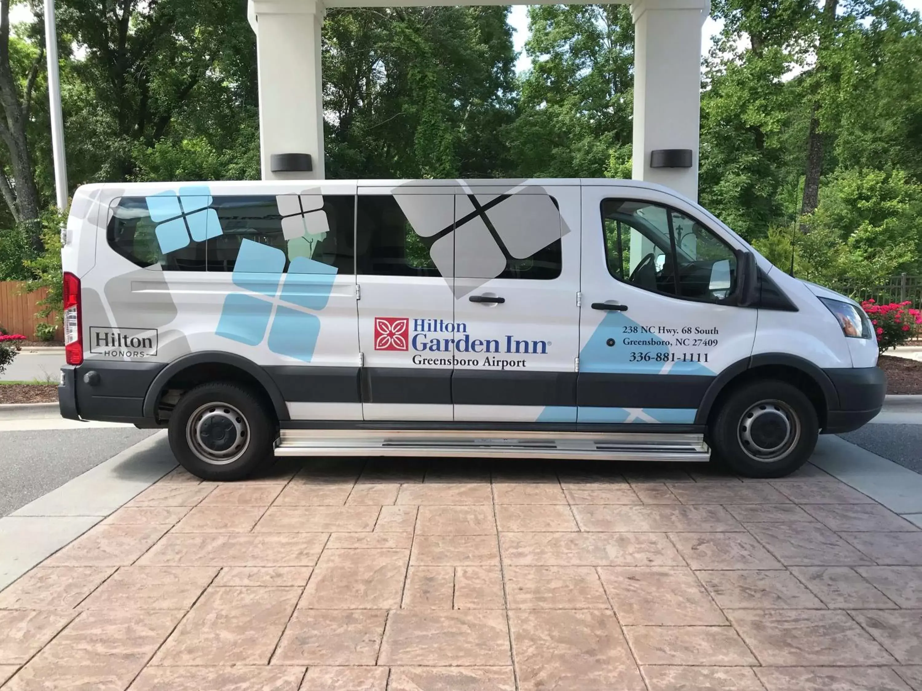 Property building in Hilton Garden Inn Greensboro Airport Property building in Hilton Garden Inn Greensboro Airport