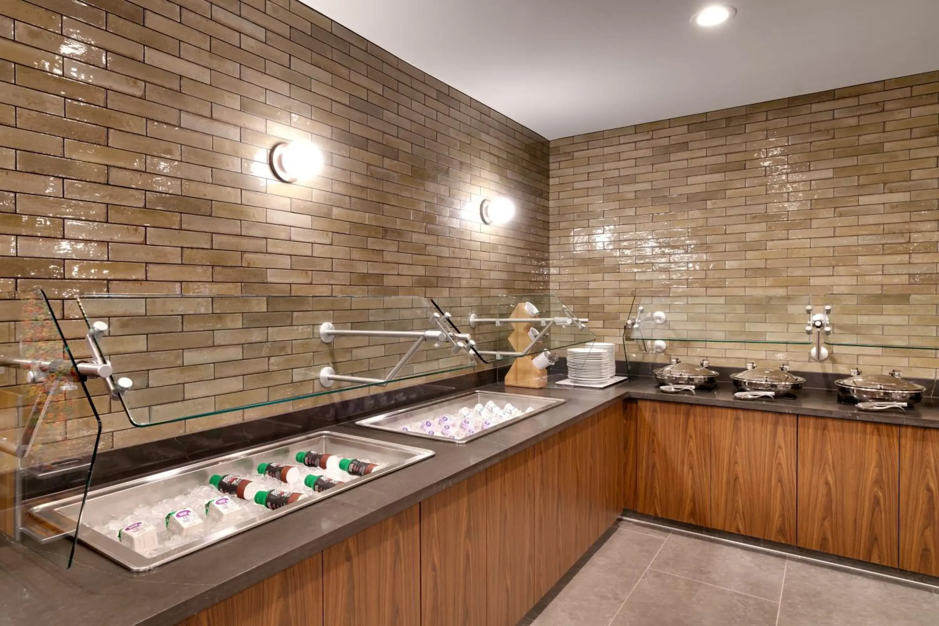 Restaurant/places to eat, Kitchen/Kitchenette in Residence Inn by Marriott Vail