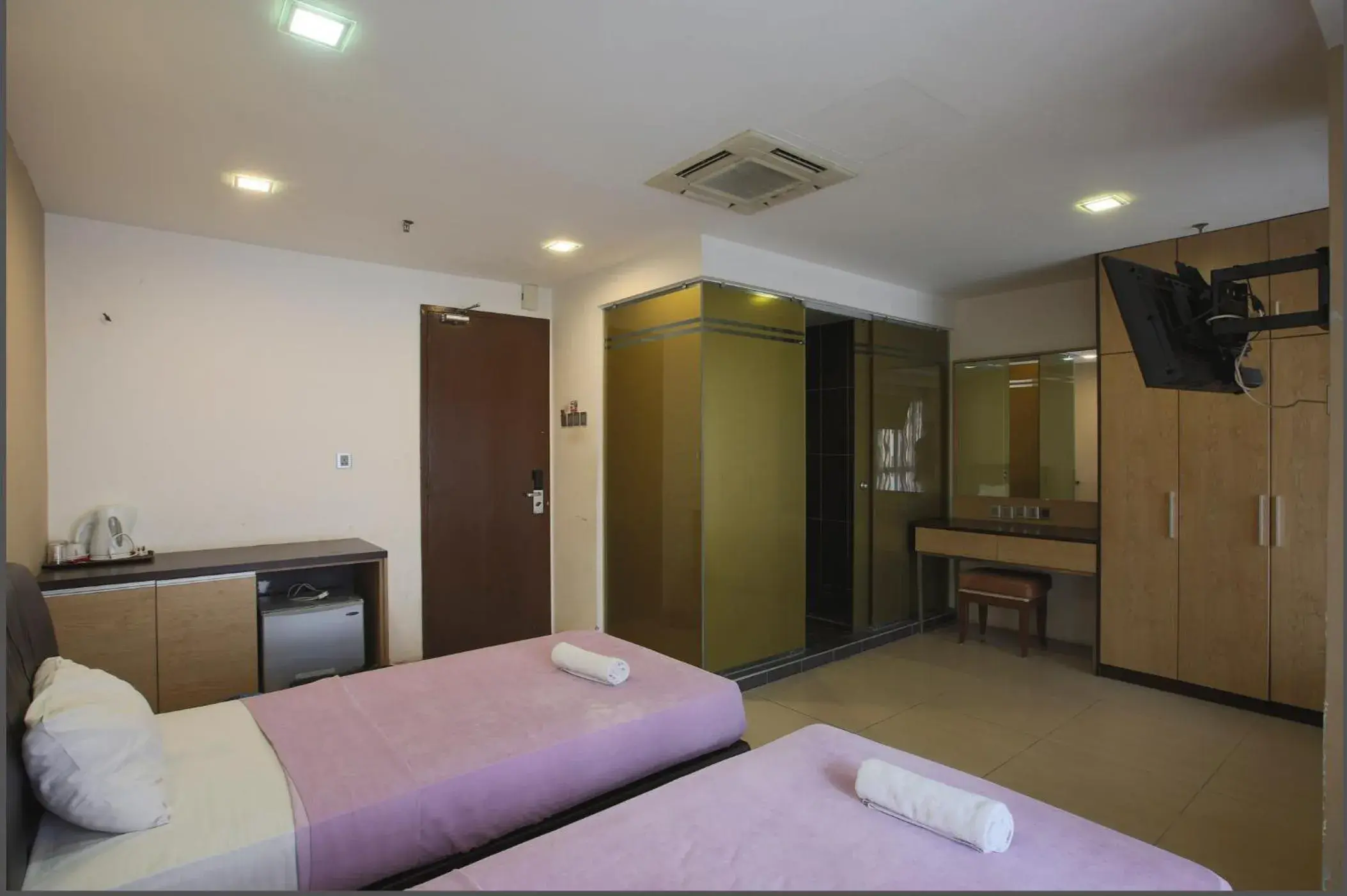 Bedroom in Sun Inns Hotel Jalan Tar