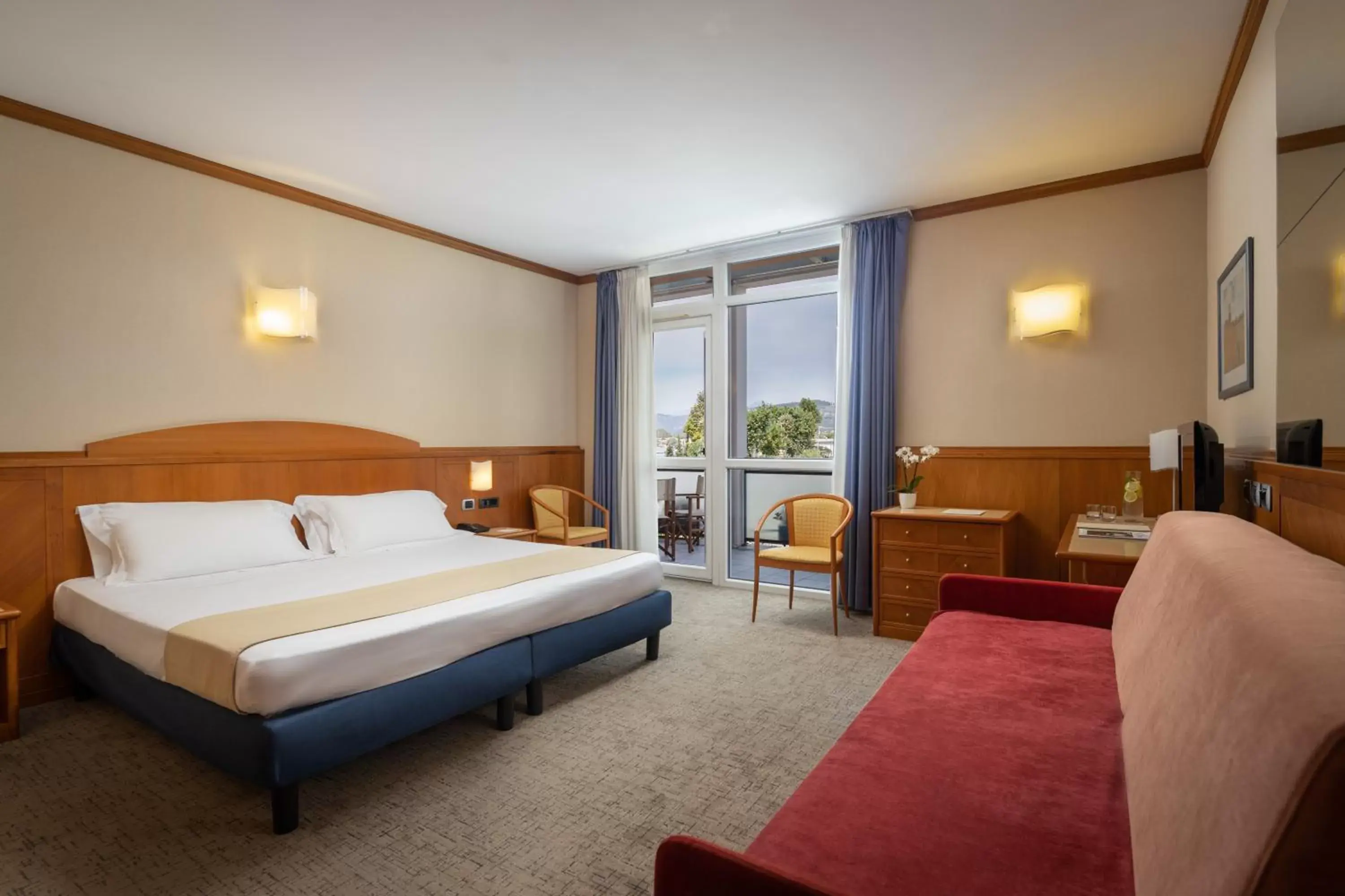 Bedroom, Bed in Hotel Caesius Thermae & Spa Resort