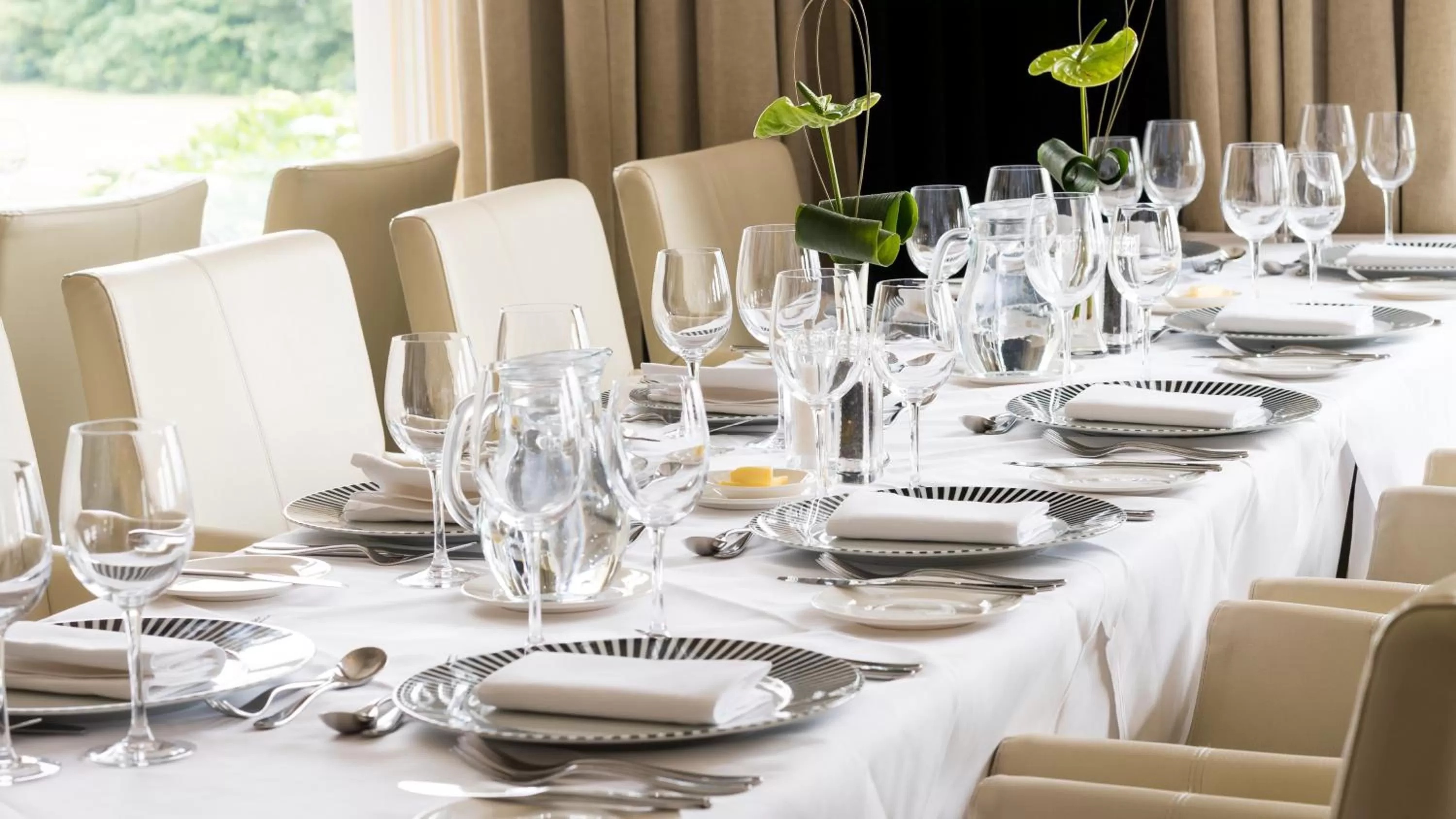 Restaurant/places to eat in The Carlyon Bay Hotel and Spa