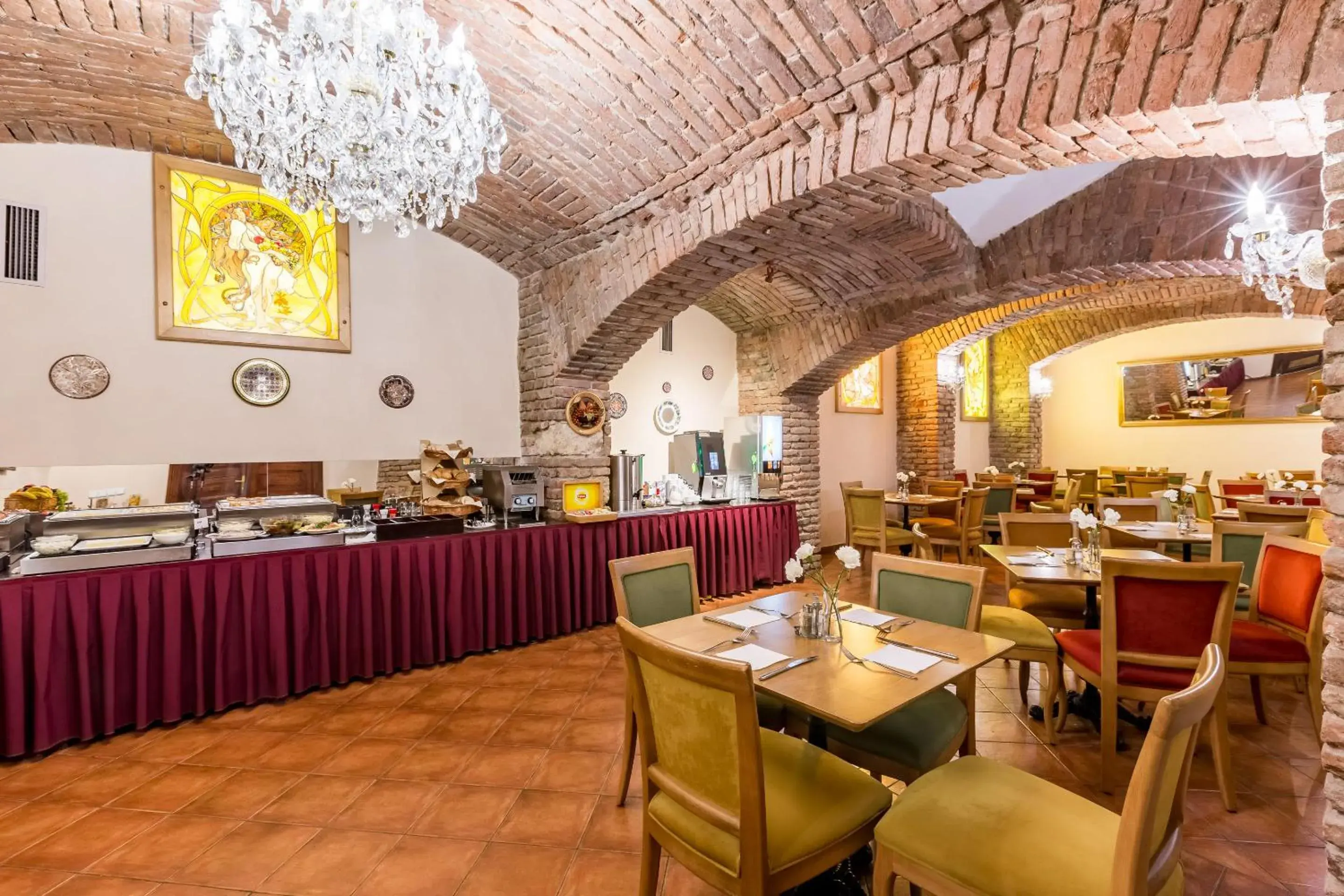 Food and drinks, Restaurant/Places to Eat in Myo Hotel Caruso