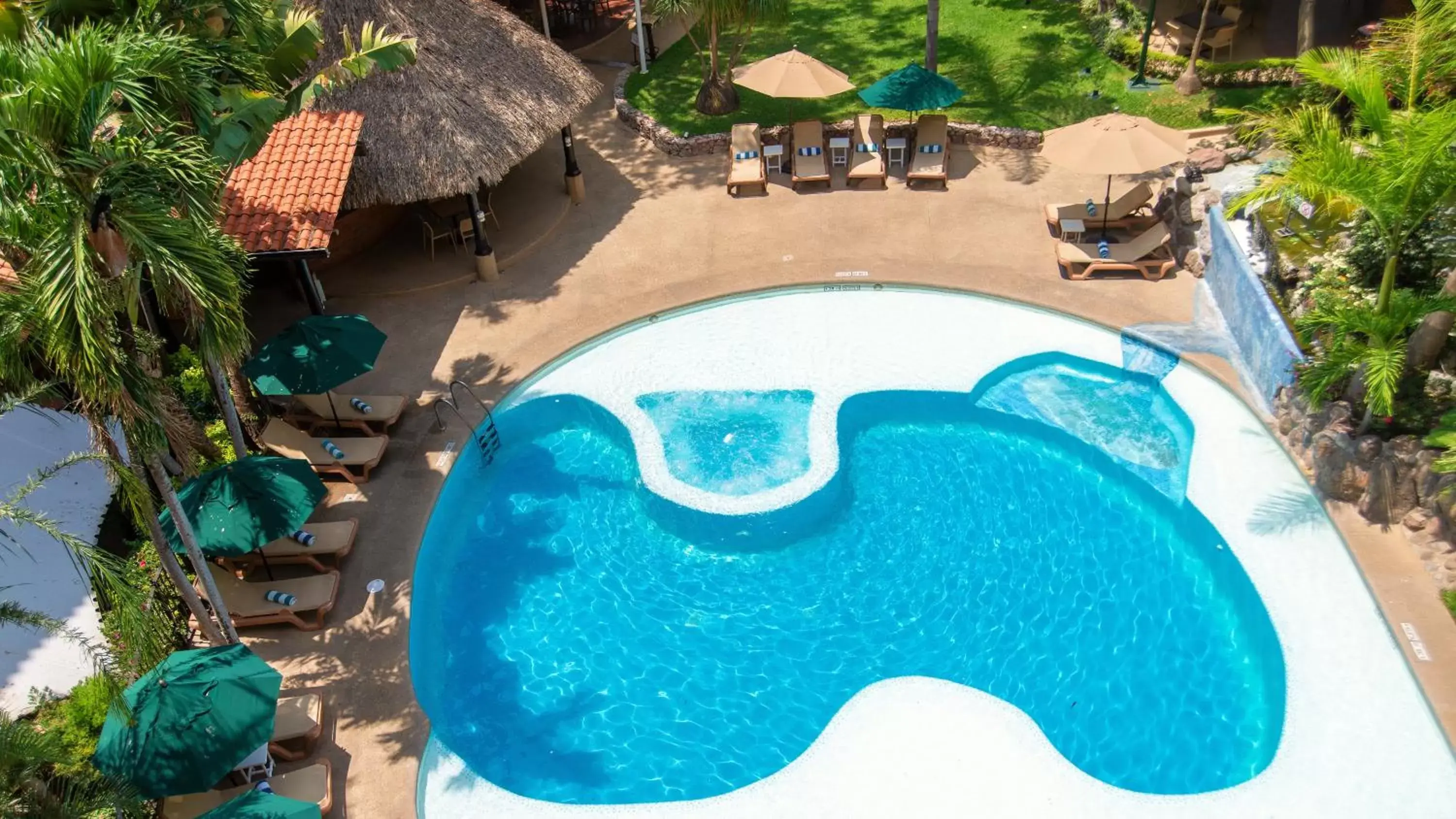 Swimming pool, Pool View in Holiday Inn Cuernavaca, an IHG Hotel