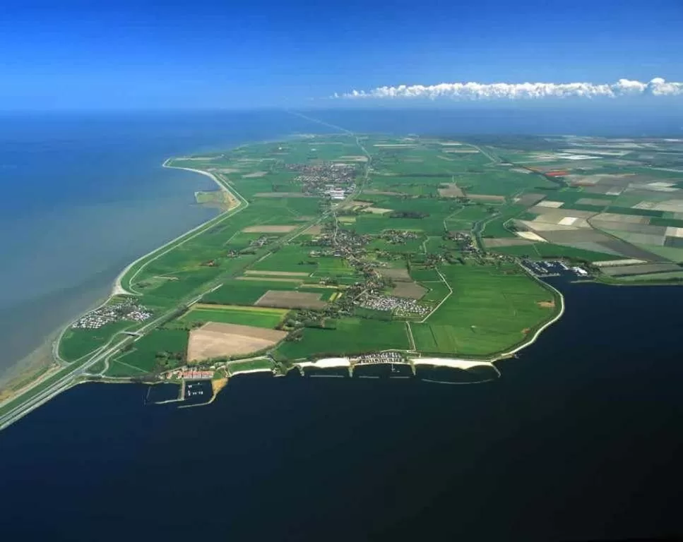 Bird's eye view, Bird's-eye View in Recreatiepark Wiringherlant