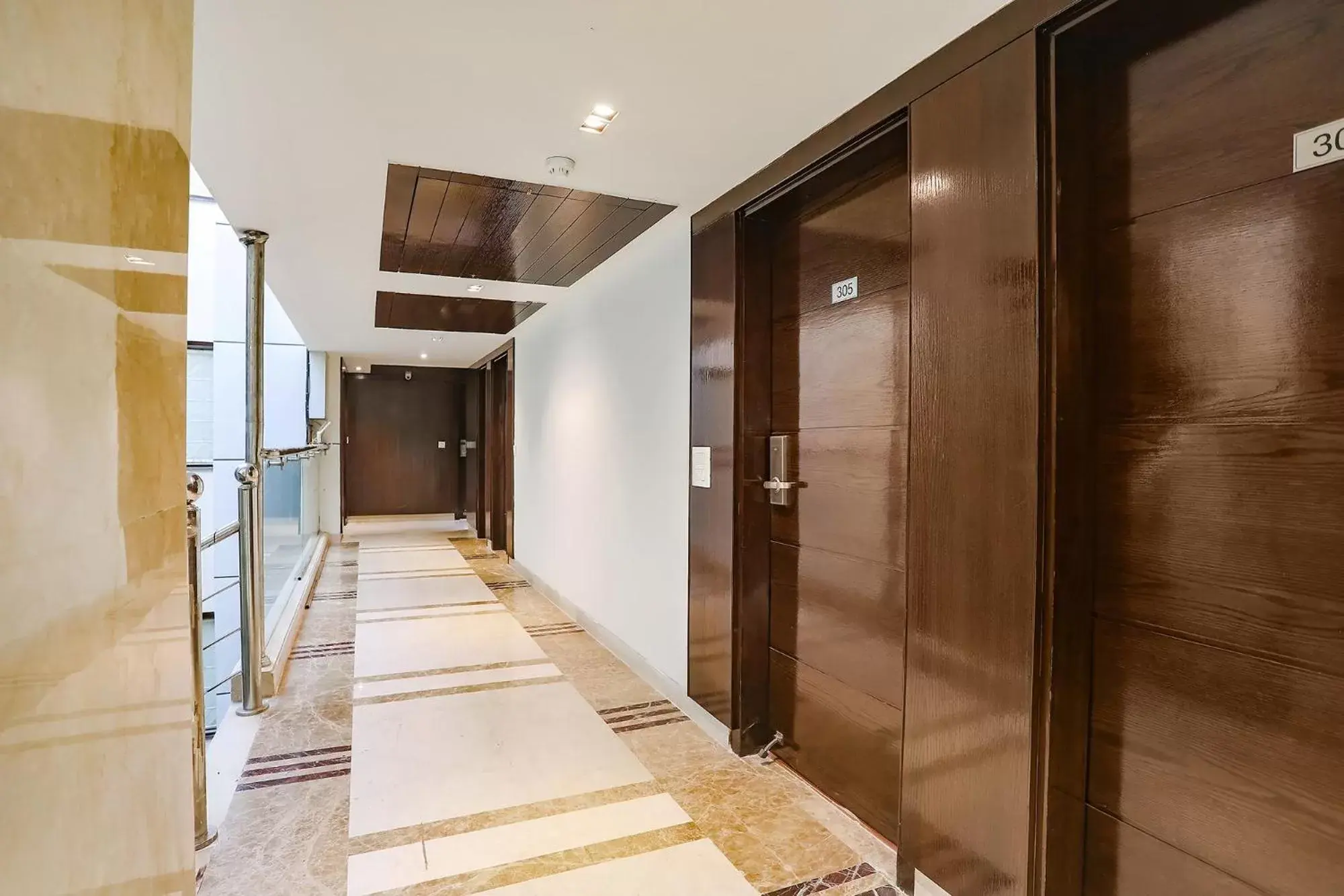 Lobby or reception in FabHotel Grand Stay Lobby or reception in FabHotel Grand Stay