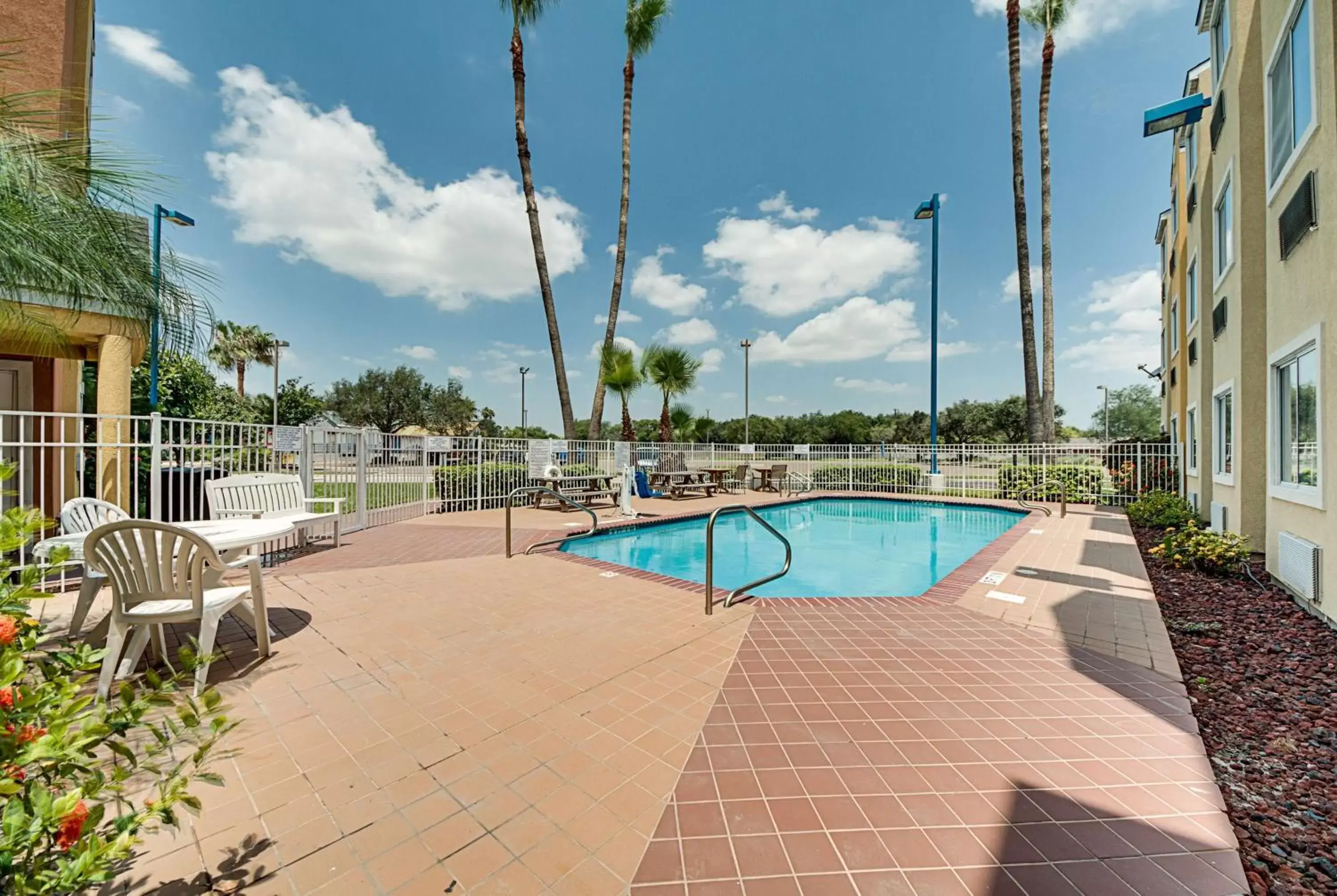 Day, Swimming Pool in Motel 6-McAllen, TX - East