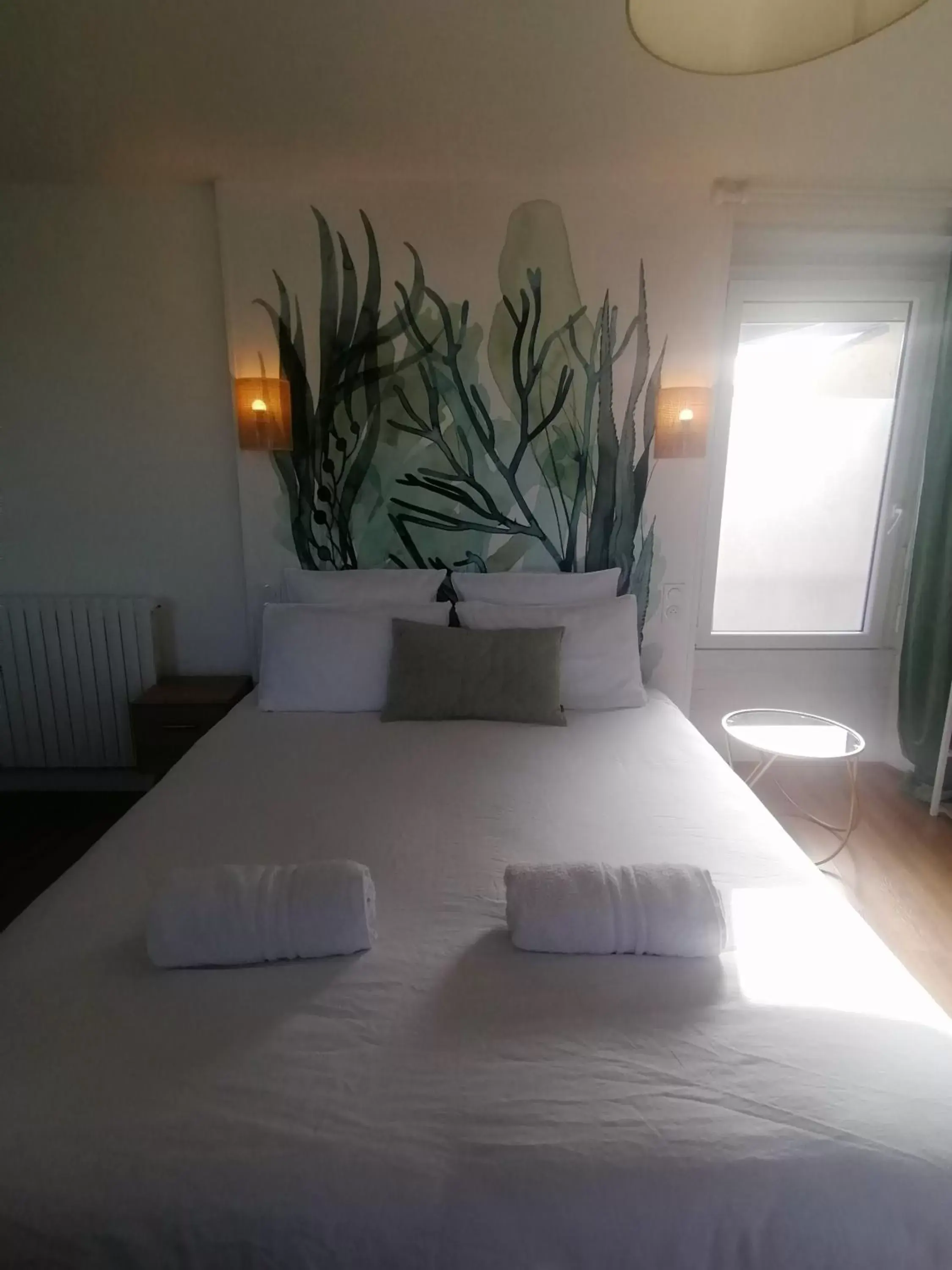 Bed in La bulle d'Etel, chambres & spa