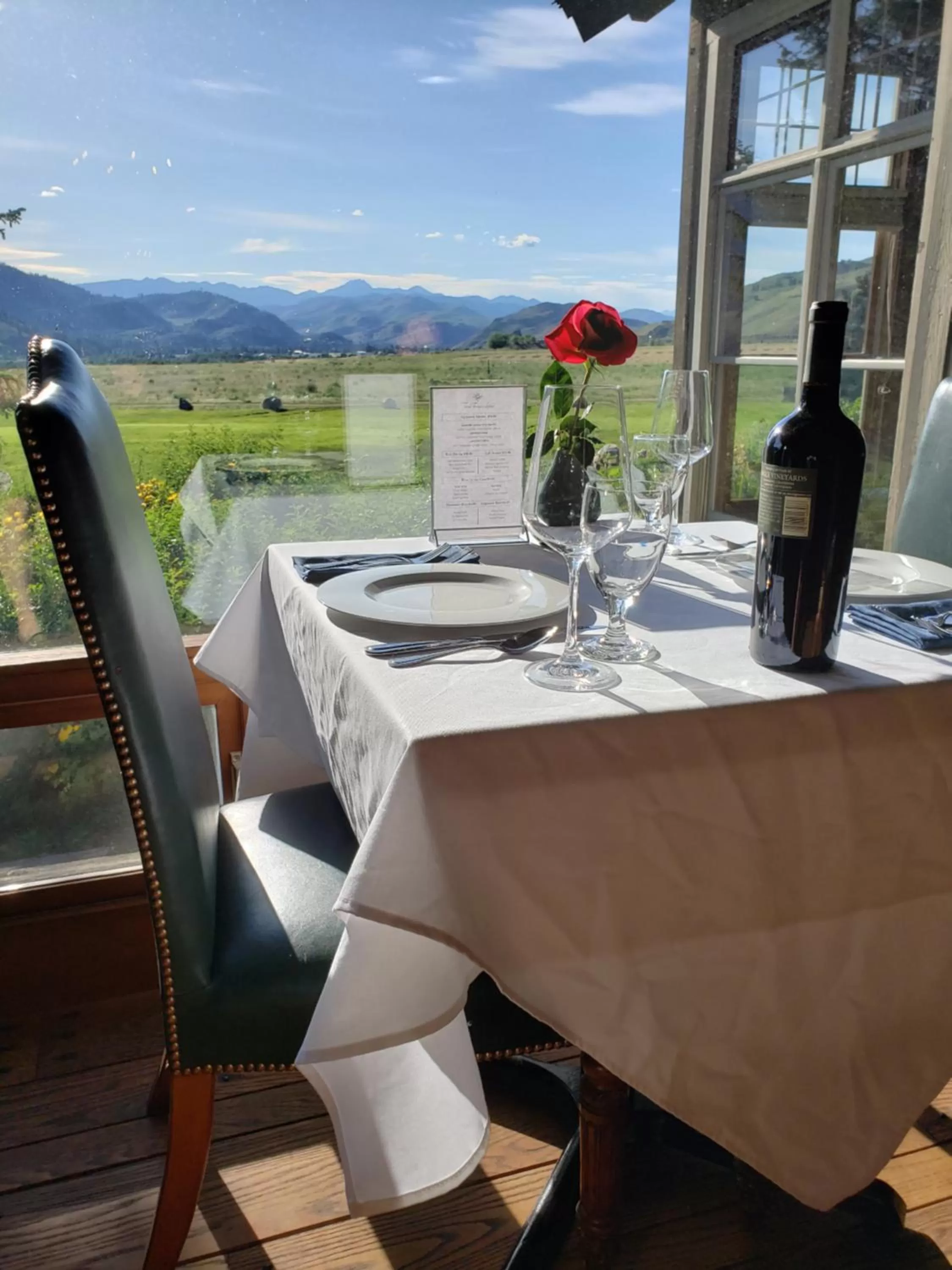 Restaurant/places to eat in Casia Lodge and Ranch