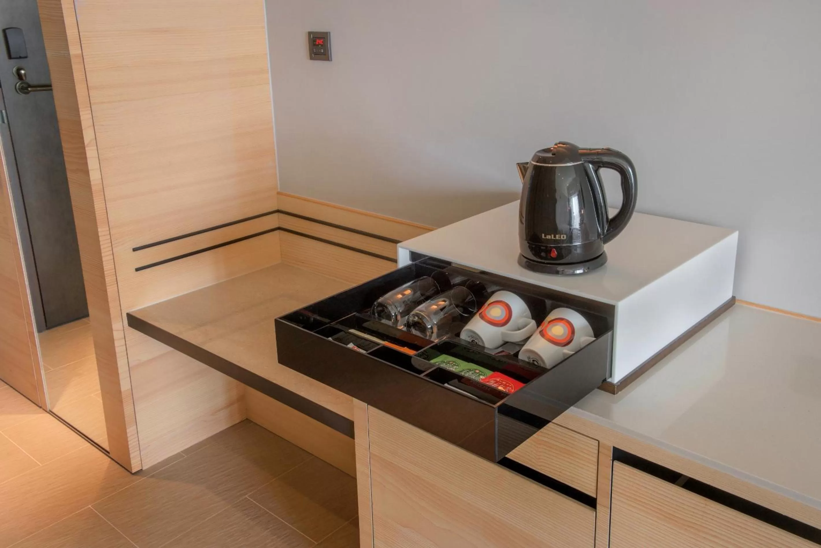 oven in Hotel COZZI Zhongshan Kaohsiung