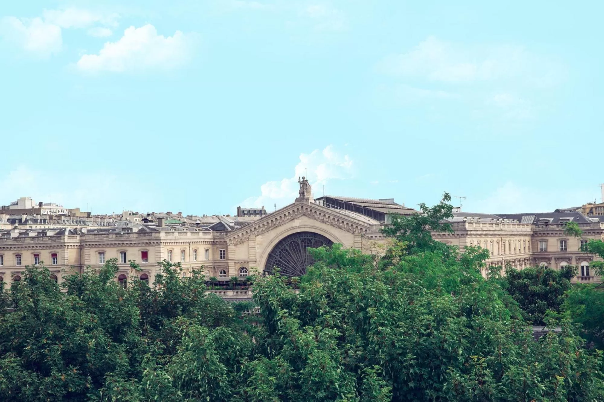 City view in Timhotel Paris Gare de l'Est