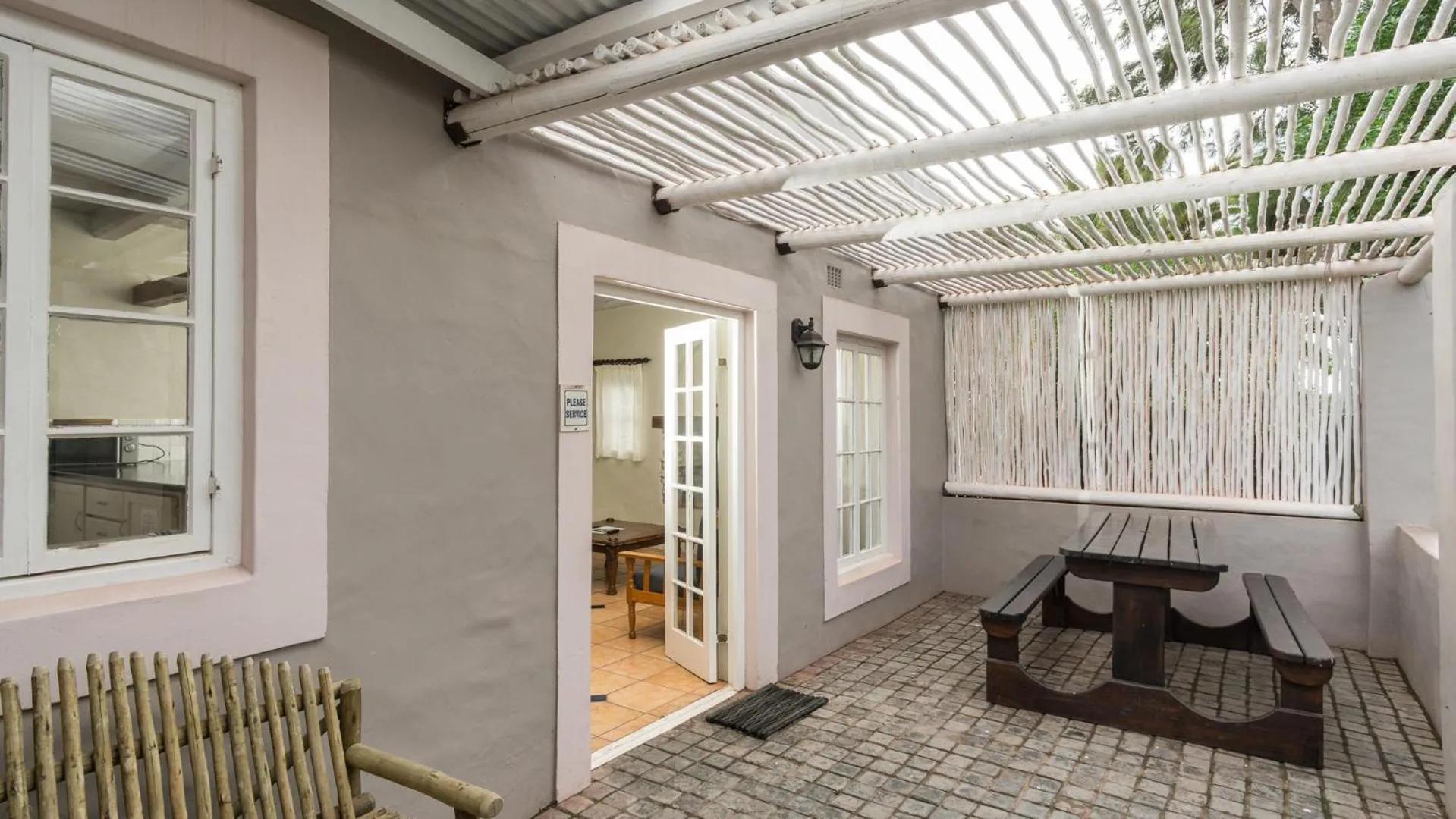 BBQ facilities in Blue Bay Lodge