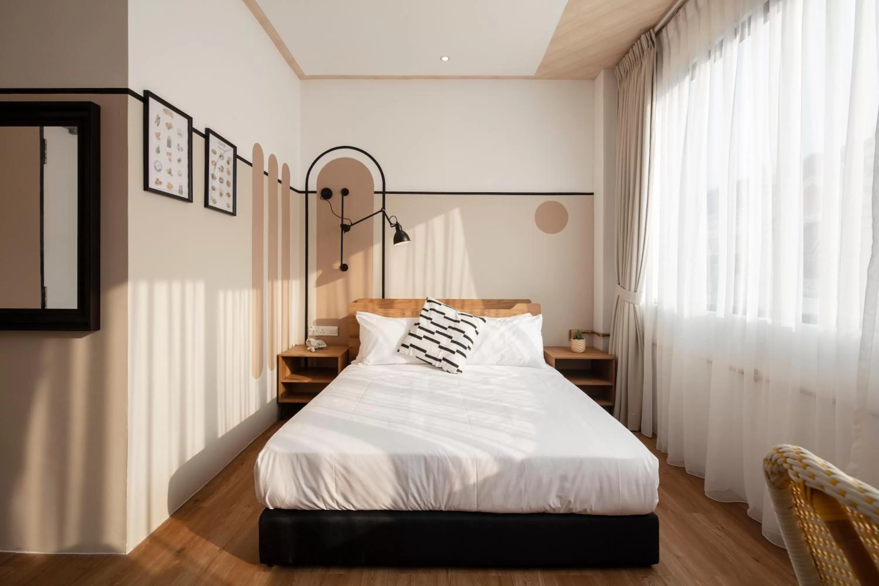 Bed in One Heritage Hotel