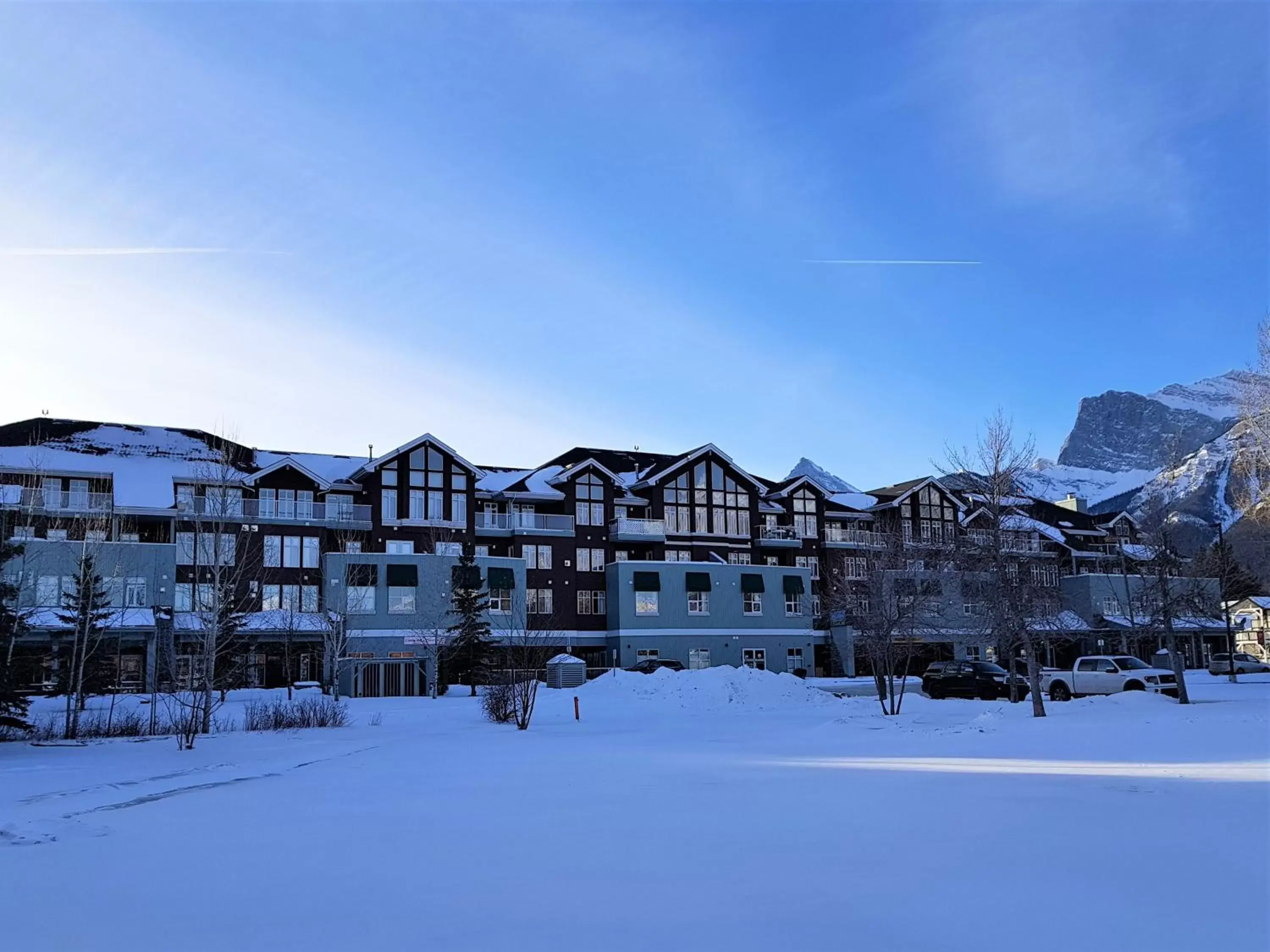 Property building, Winter in Sunset Resorts Canmore and Spa