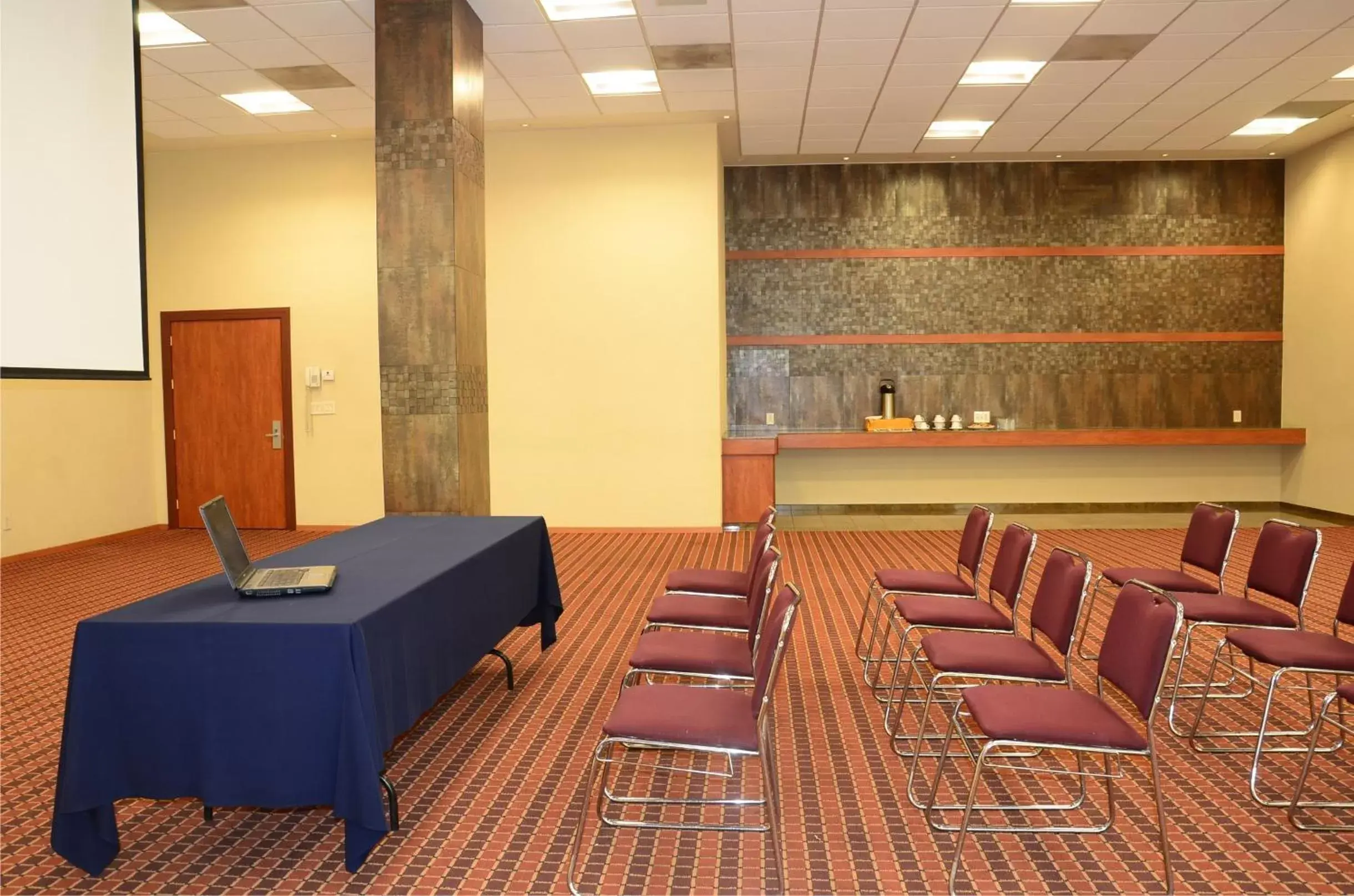 Lounge or bar, Business Area/Conference Room in Hotel Mirabel