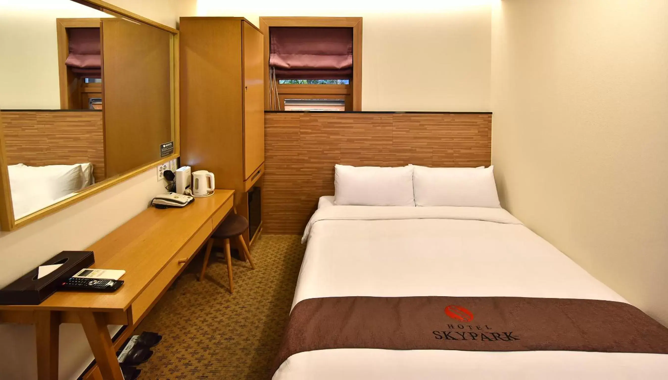 Bed in Hotel Skypark Myeongdong 1