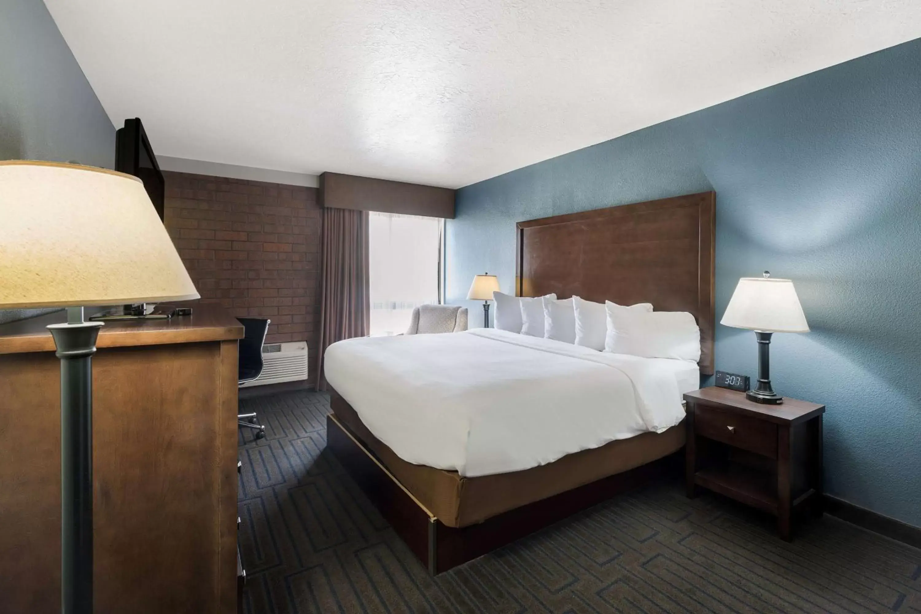 Bedroom, Bed in Best Western Pocatello Inn