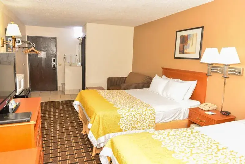 Bed in Days Inn by Wyndham Portage