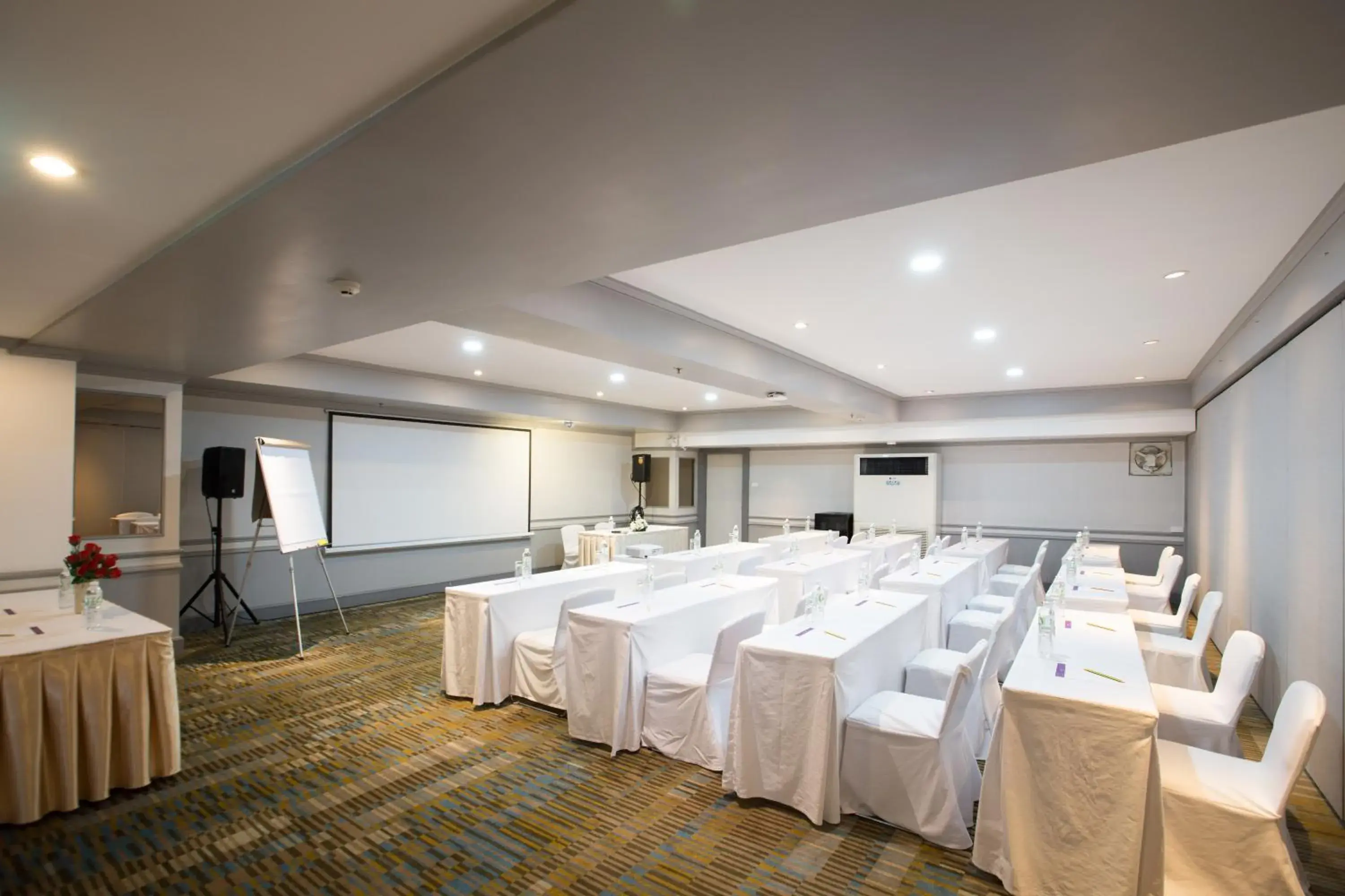 Business facilities in The Pantip Hotel Ladprao