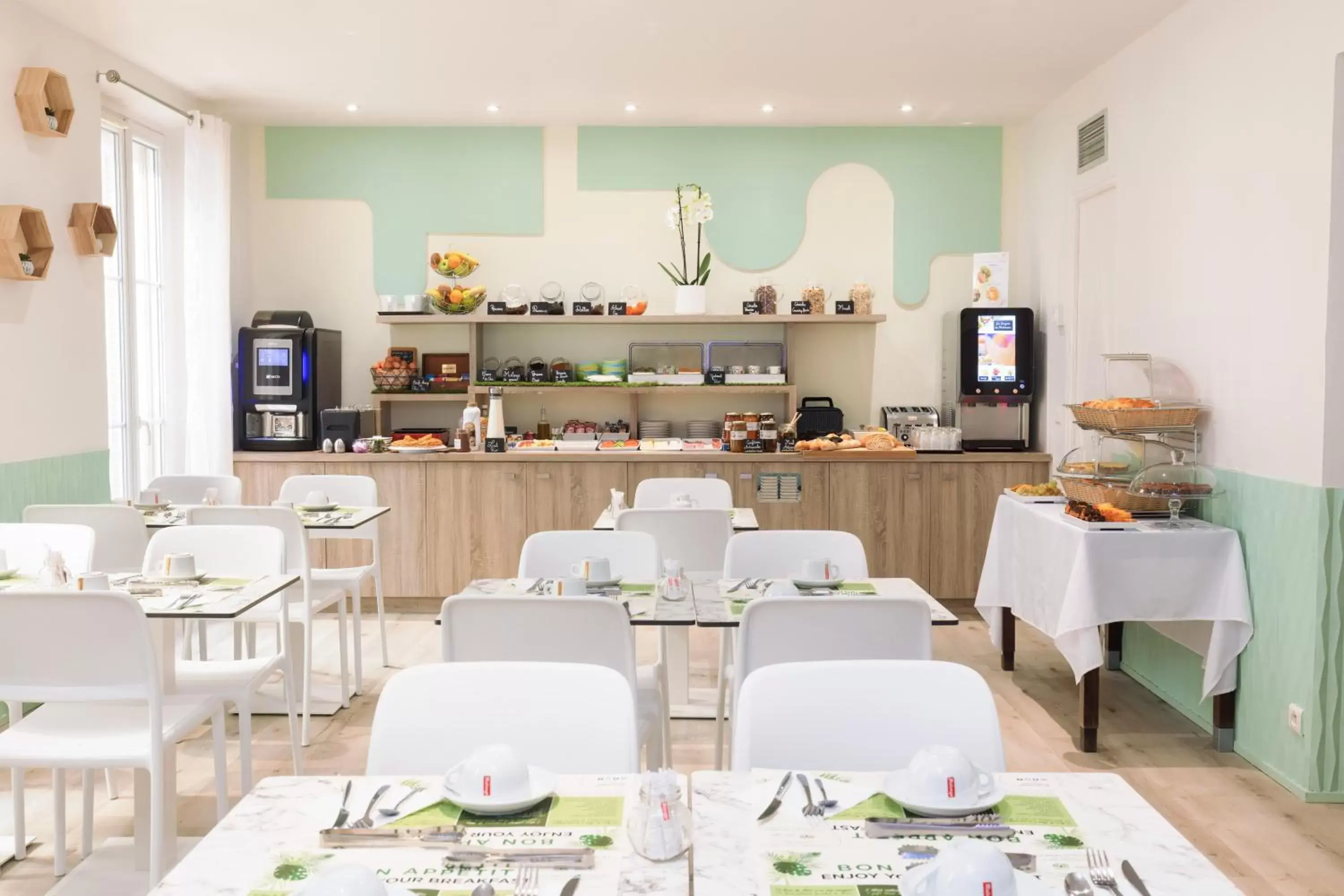 Breakfast in Hotel Florence Nice Breakfast in Hotel Florence Nice