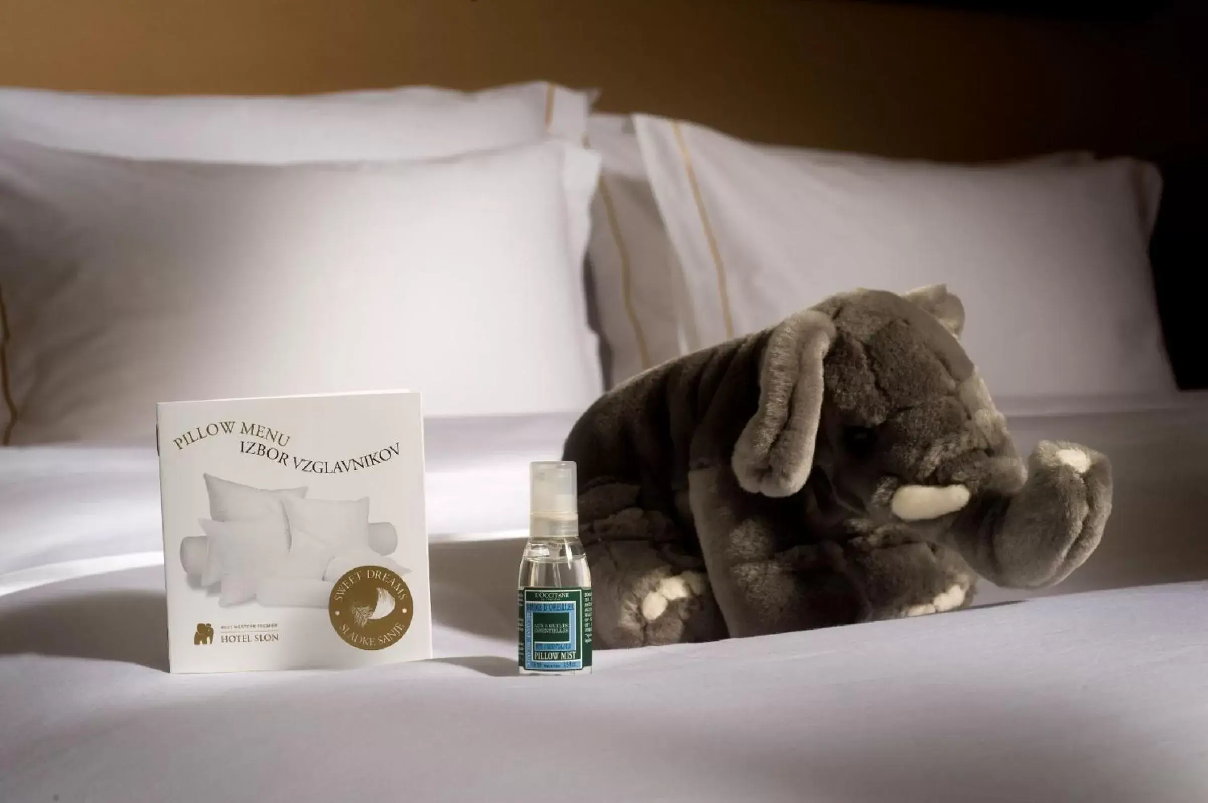 Bed in Best Western Premier Hotel Slon
