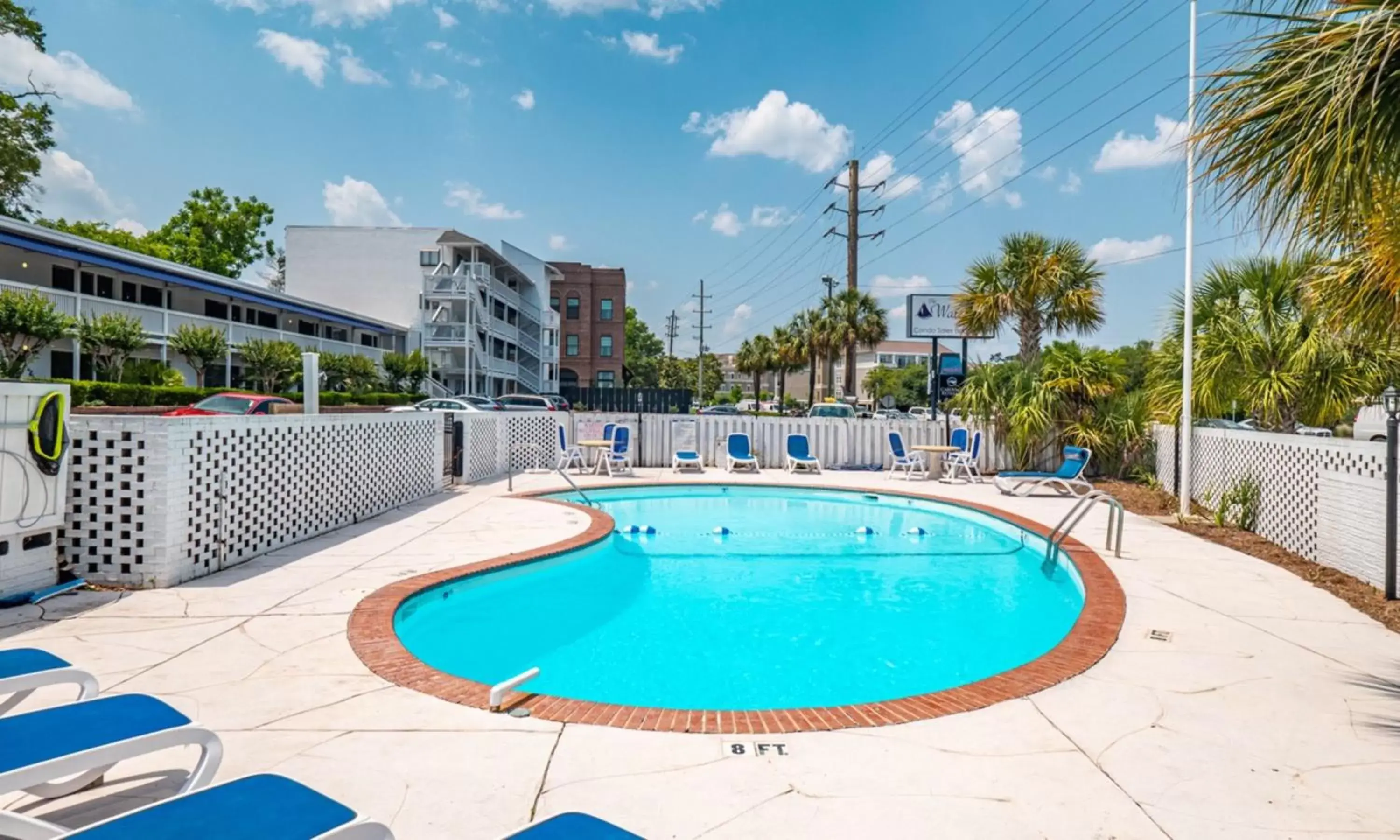 Swimming Pool in The Waterway Pet Friendly by Carolina Retreats