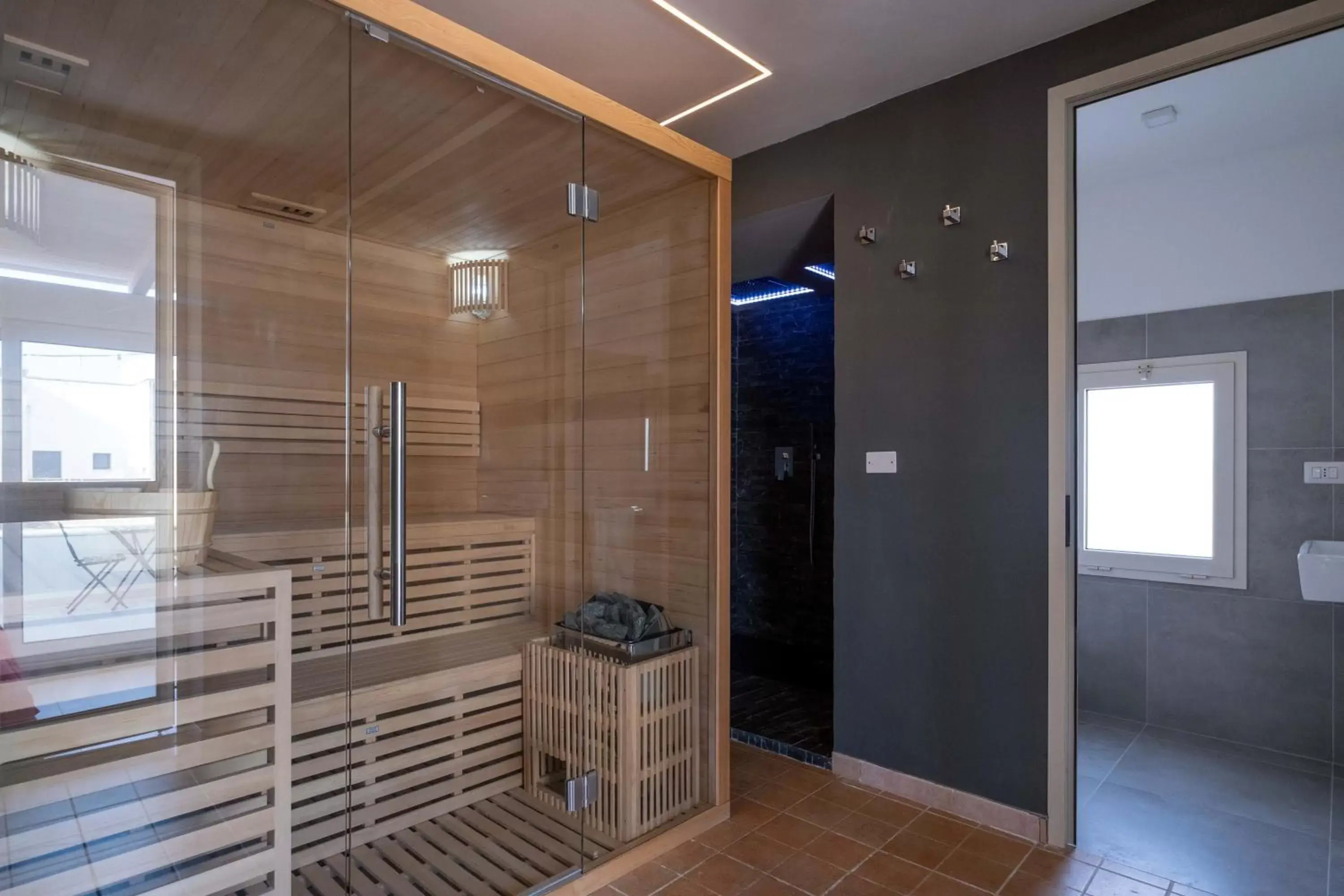 Spa and wellness centre/facilities, Bathroom in Ada Suites & Spa