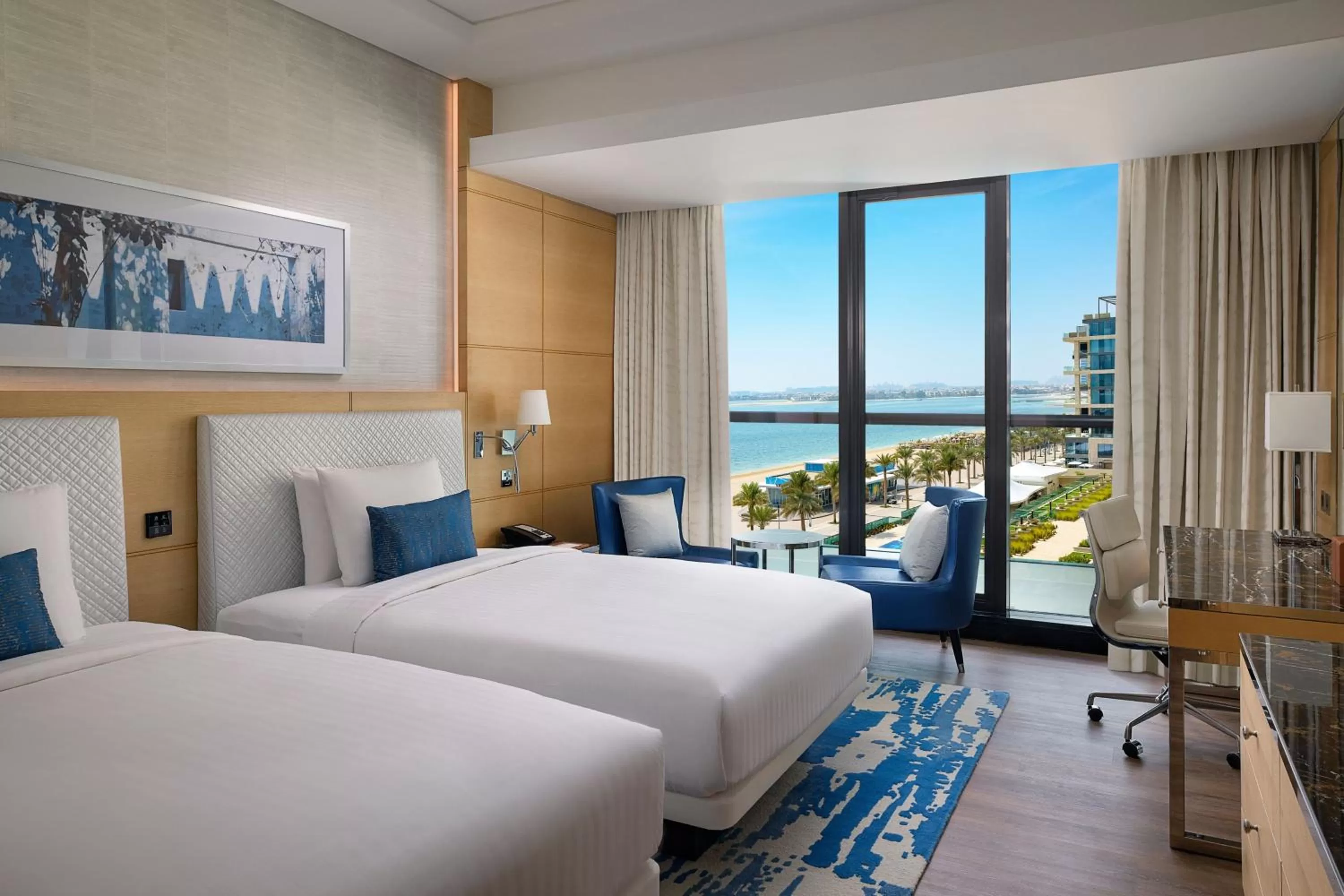 Photo of the whole room, Bed in Marriott Resort Palm Jumeirah, Dubai