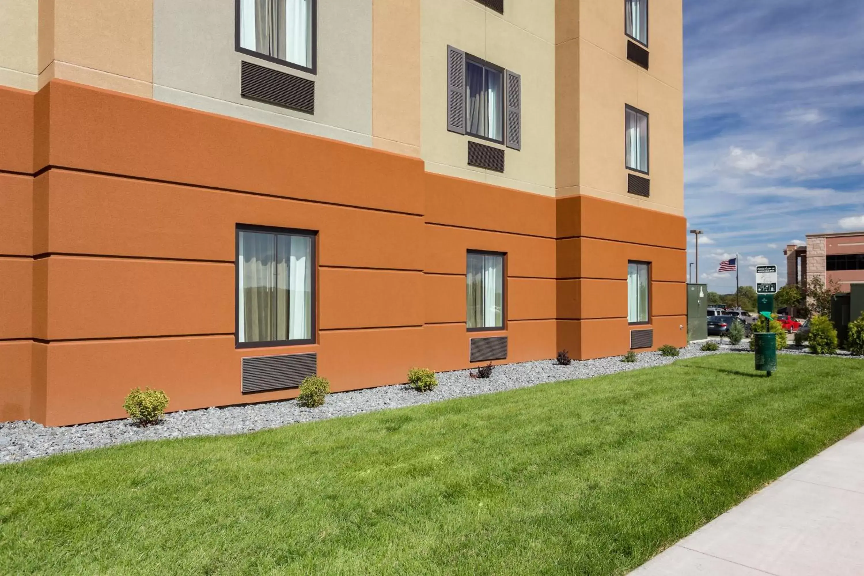 Lobby or reception, Property Building in Candlewood Suites Eau Claire I-94, an IHG Hotel