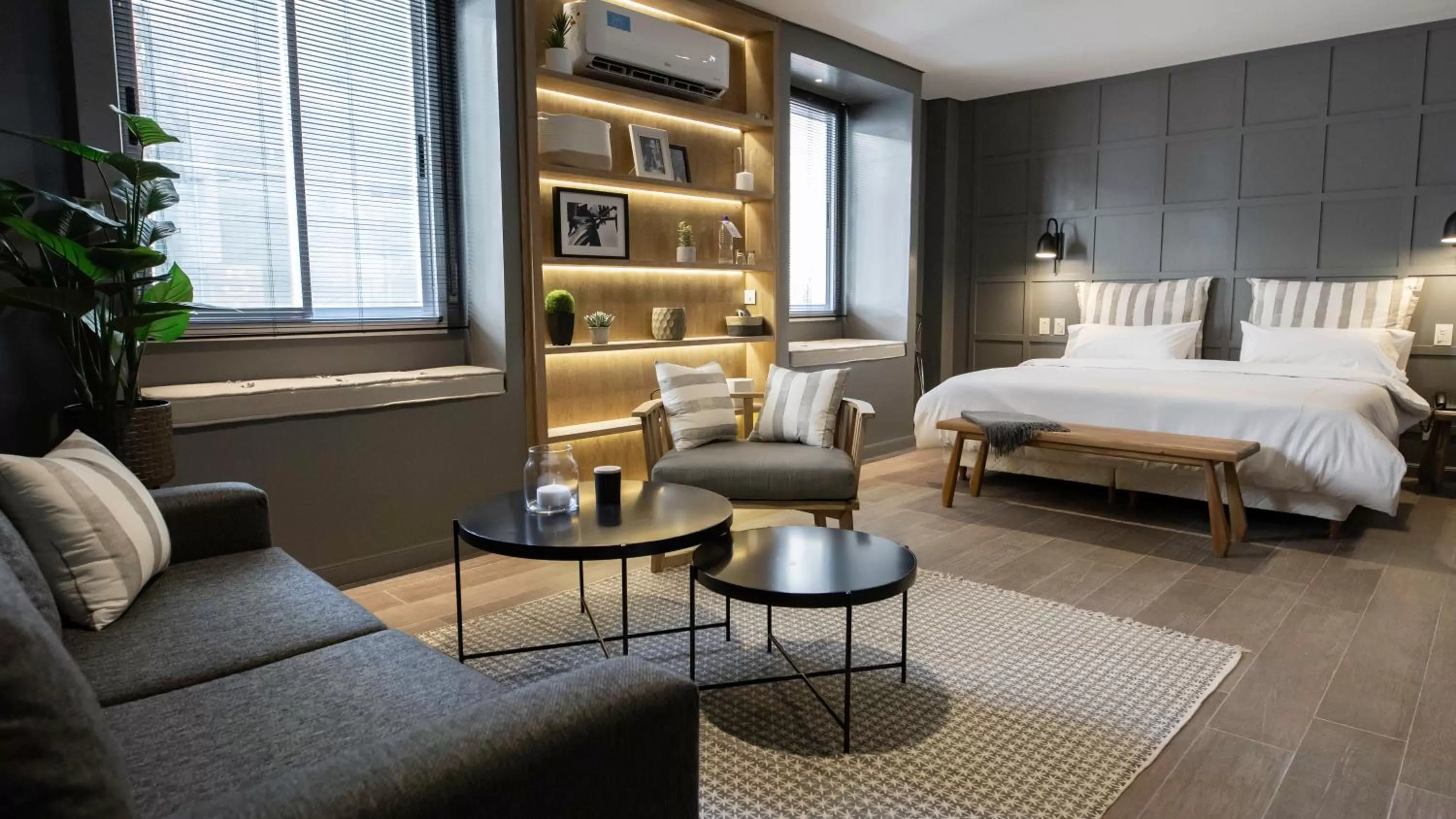 Photo of the whole room, Bed in Carsson Hotel Downtown Buenos Aires