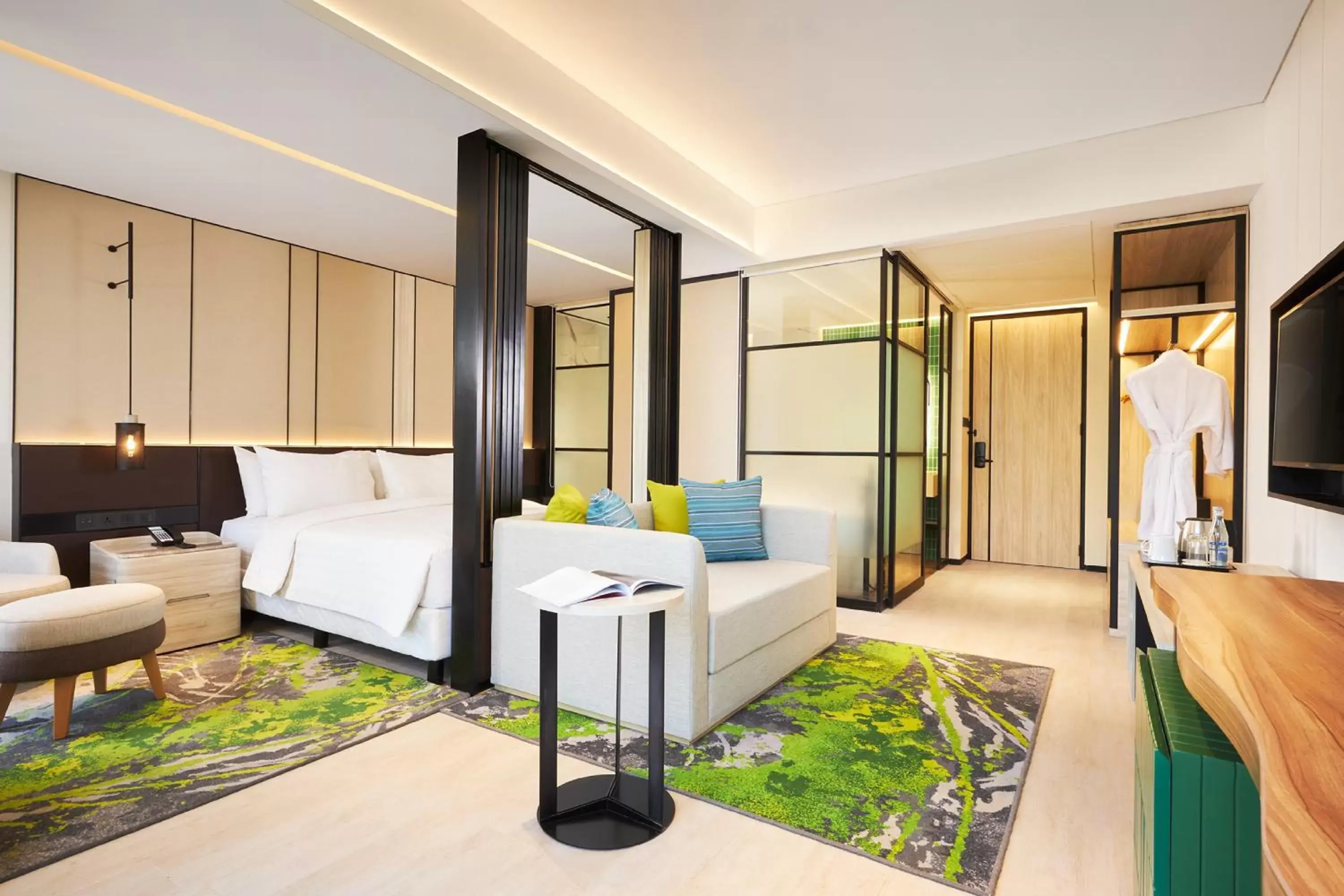 King Suite in Holiday Inn Bali Sanur, an IHG Hotel
