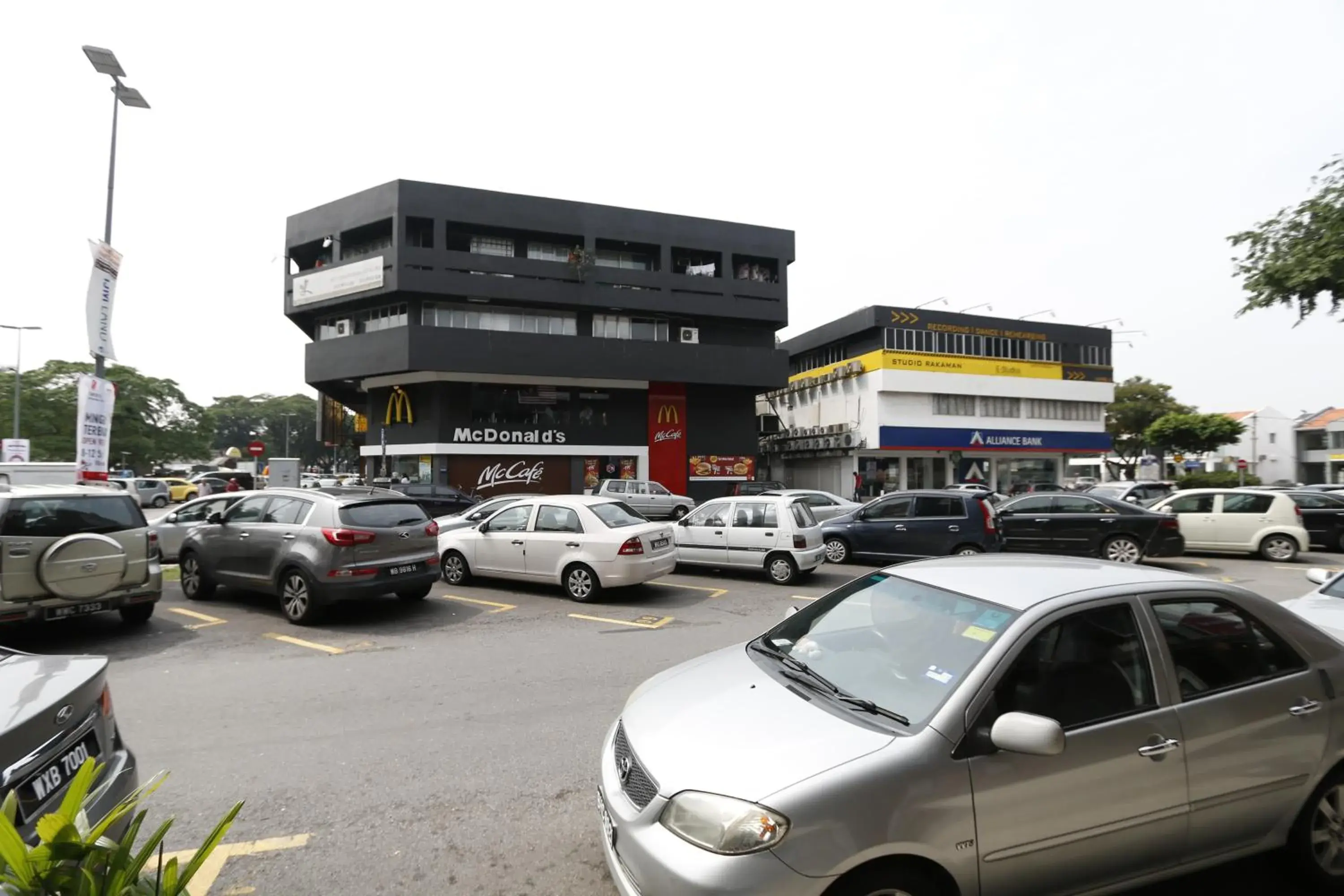 Nearby landmark, Property Building in Hotel 99 SS2 Petaling Jaya