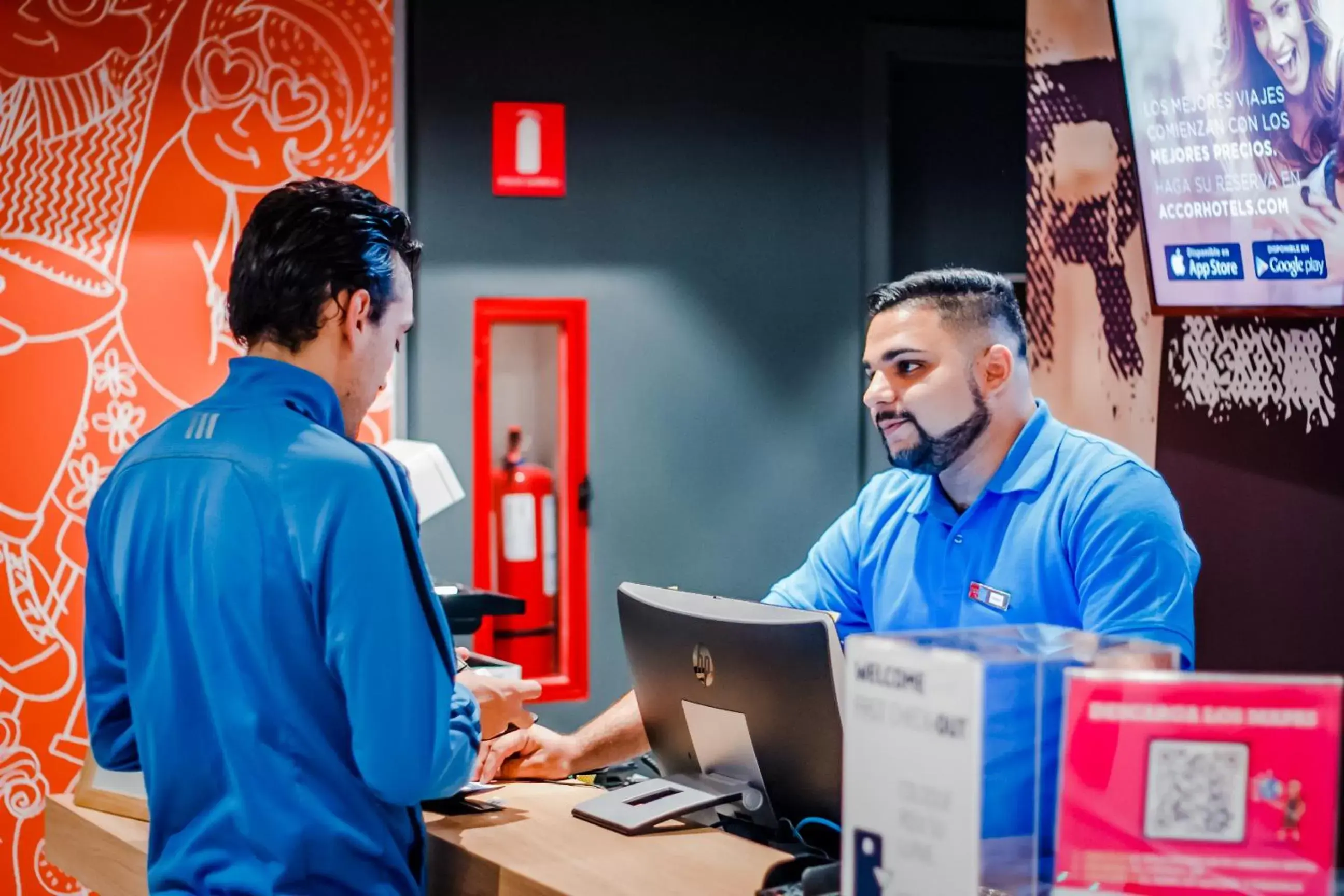 Lobby or reception in ibis budget Iquique