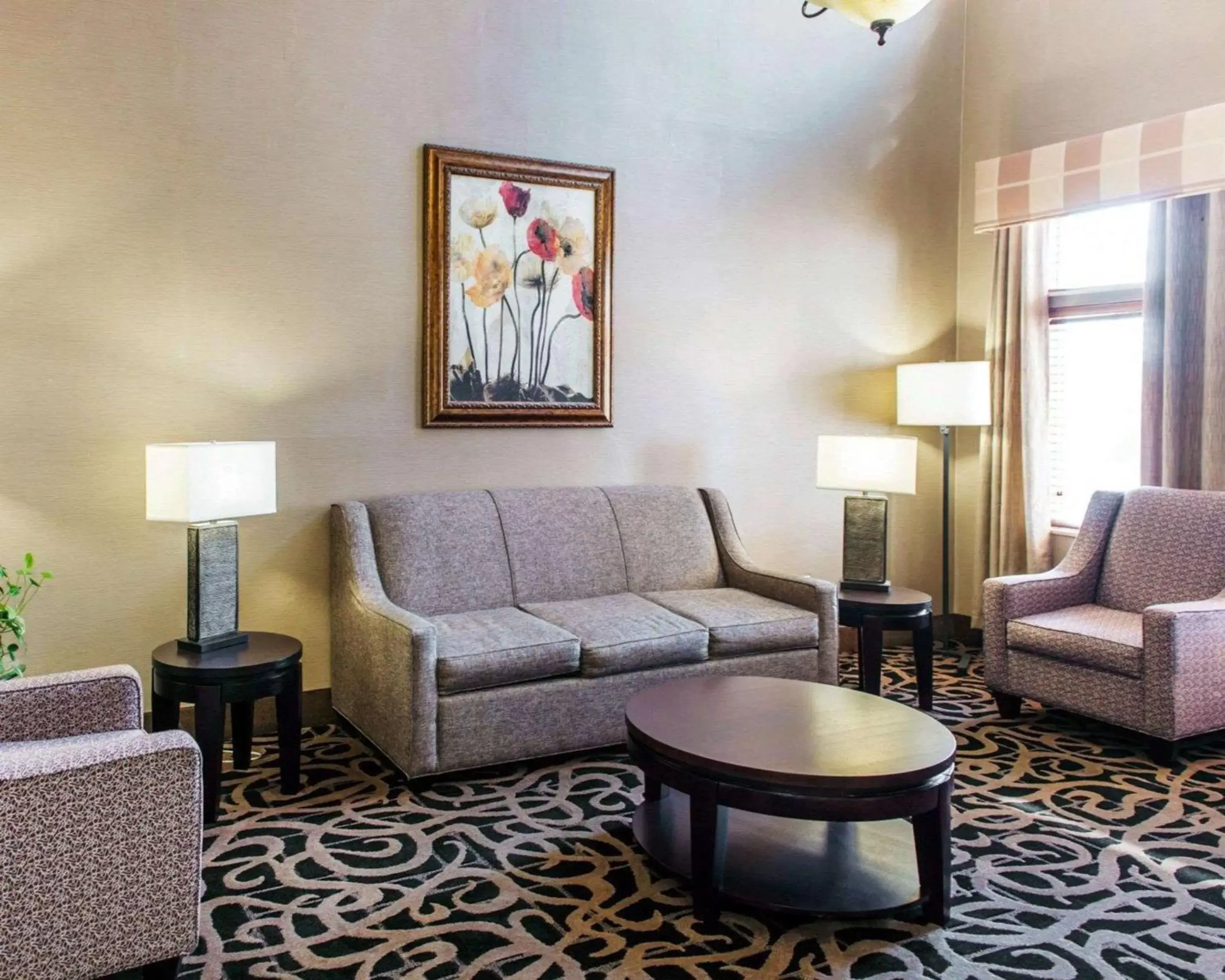 Lobby or reception, Seating Area in Comfort Inn Near Ouabache State Park