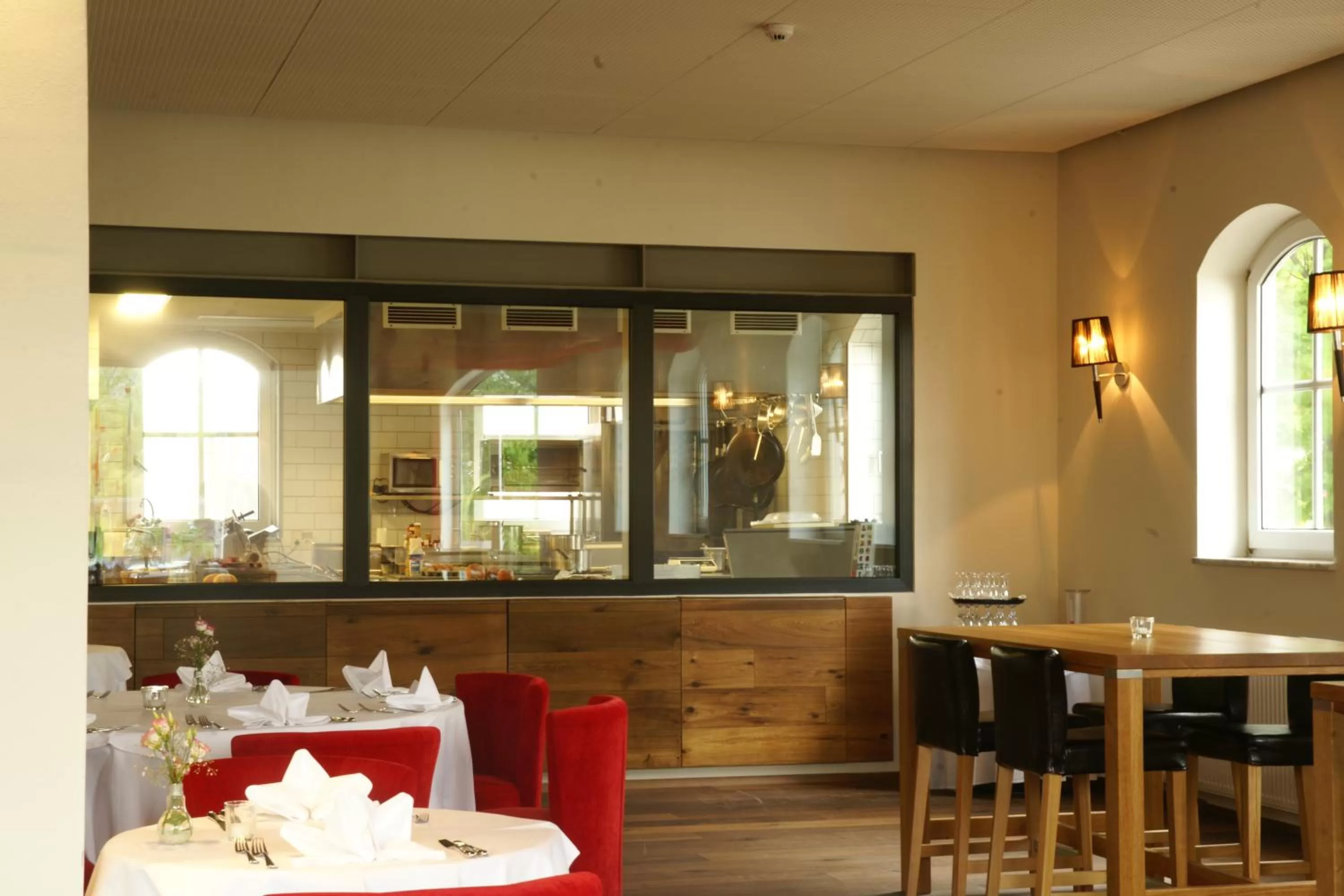 Restaurant/places to eat in SOLEWERK Hotel