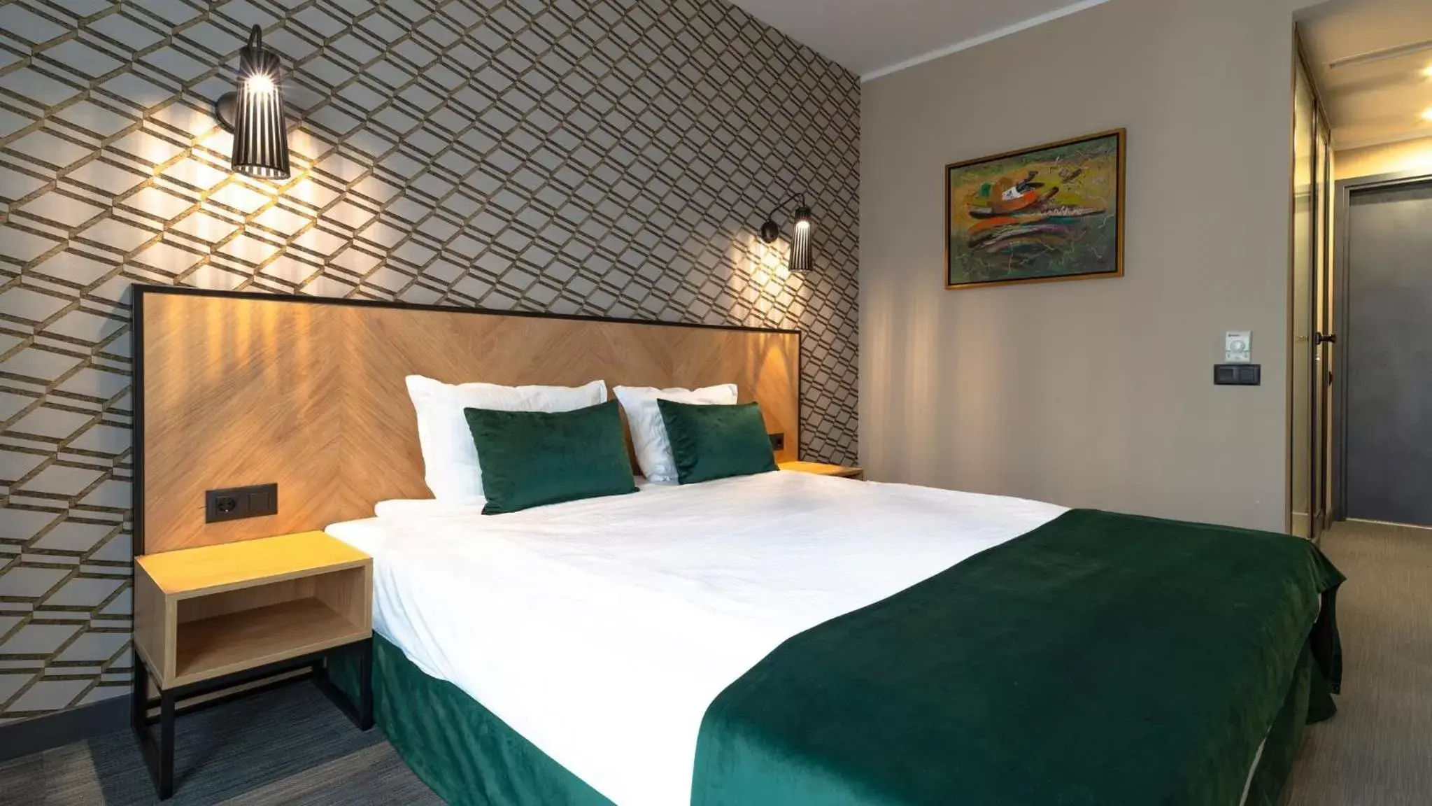 Deluxe Double Room - single occupancy in Vitosha Park Hotel - Free Indoor Pool & Parking Deluxe Double Room - single occupancy in Vitosha Park Hotel - Free Indoor Pool & Parking