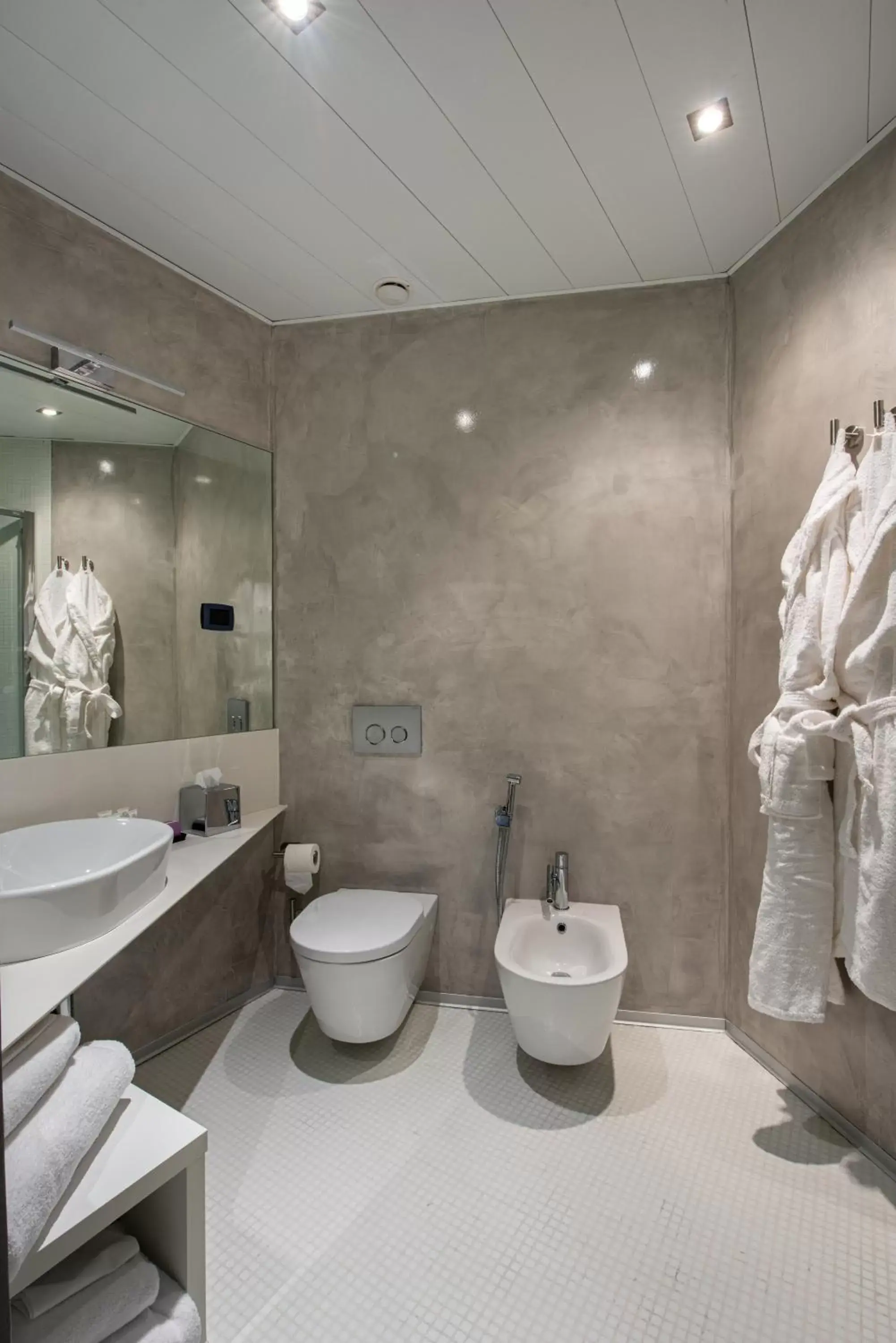 Bathroom in Carrick Hotel Camogli