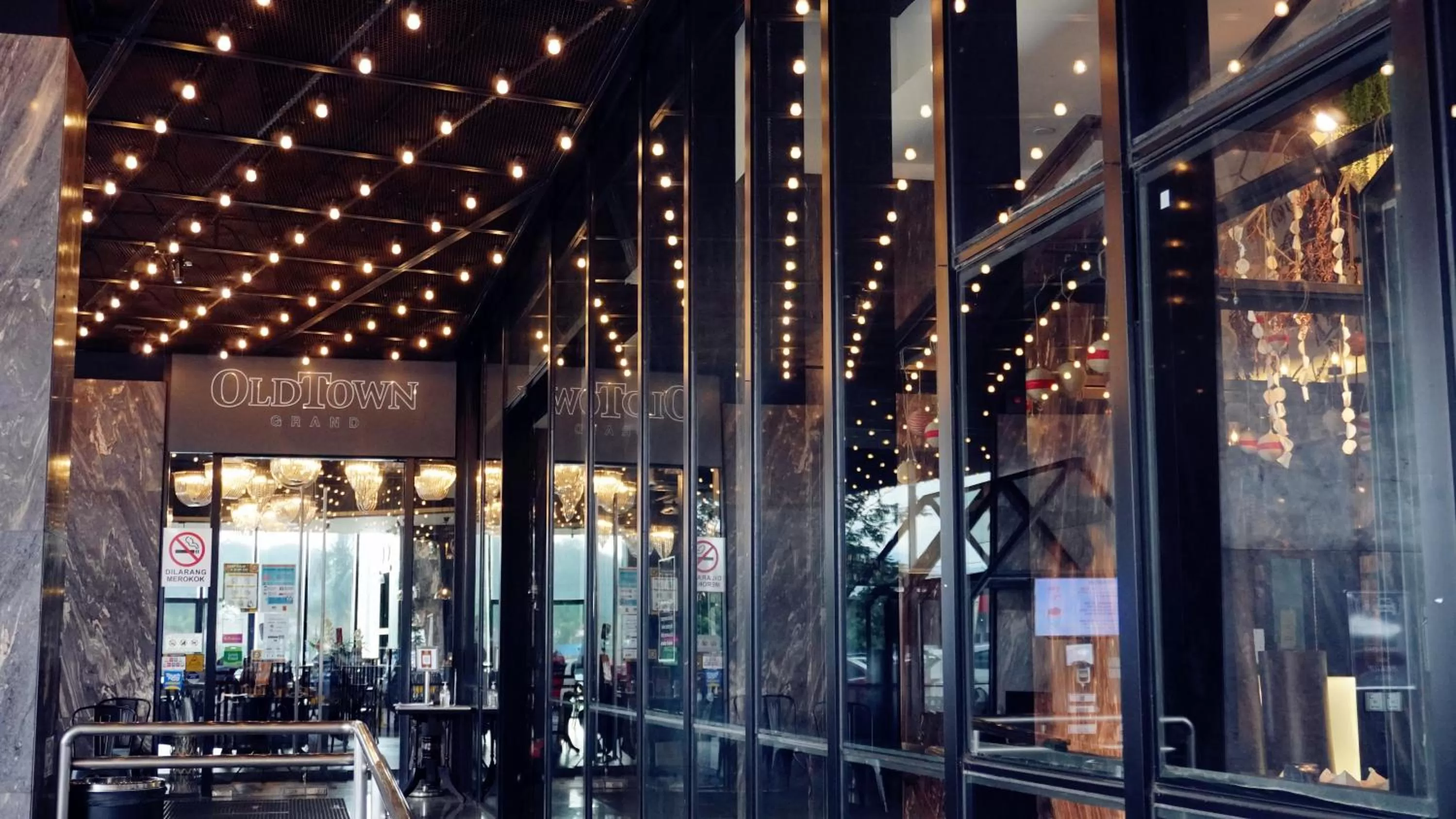 Facade/entrance in M Roof Hotel & Residences