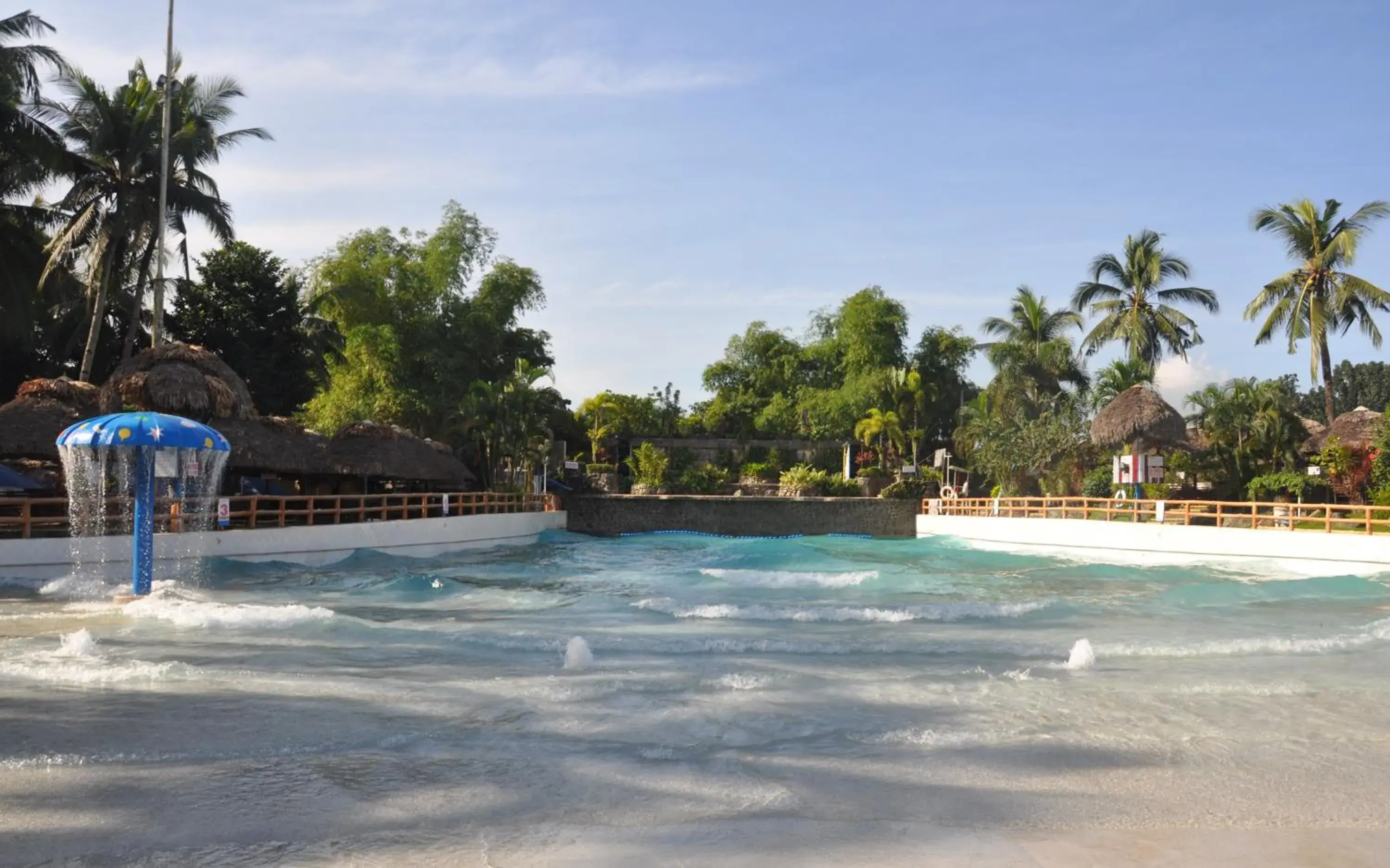 Swimming Pool in Ciudad Christhia Resort, 9 Waves