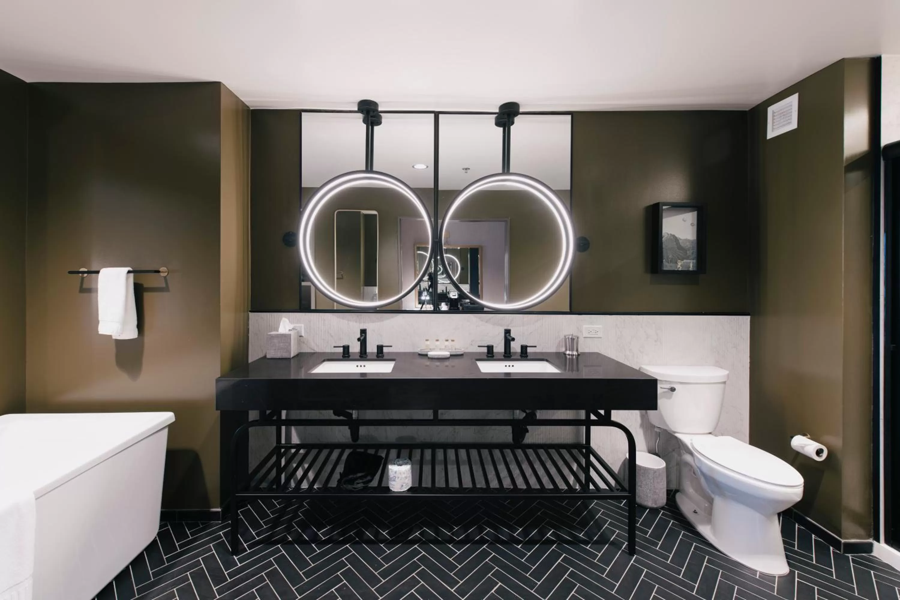 Bathroom in Hotel Indigo - Columbus at Riverfront Place by IHG