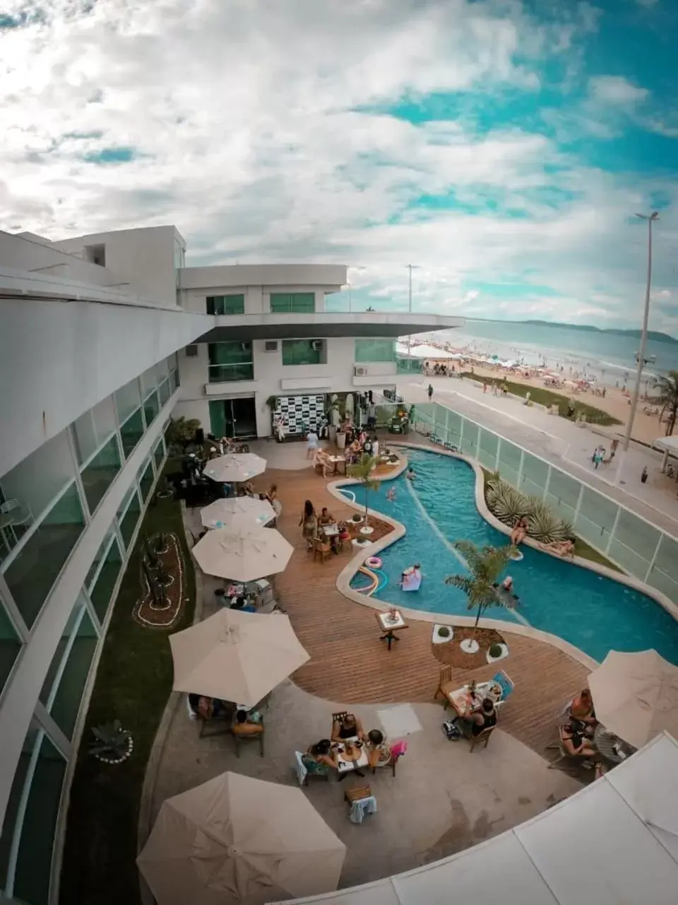 Bird's eye view, Pool View in Paradiso Peró Praia Hotel